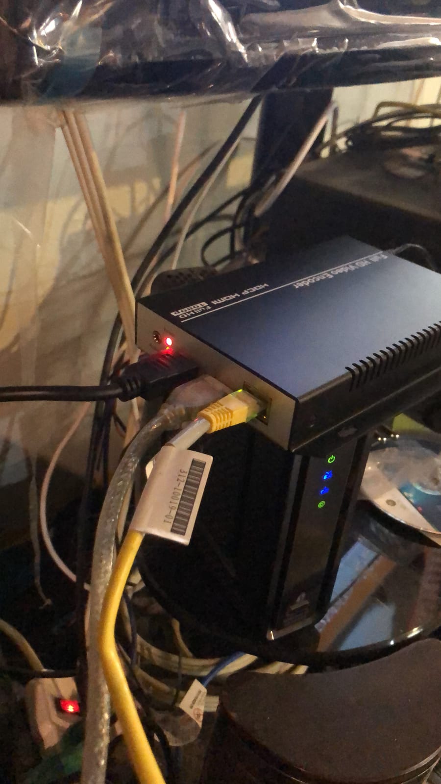 HD HEVC H.265 MPEG4 H.264 4K HDMI to Video Streaming IPTV Encoder for HDMI to RTSP RTMP HTTP UDP HLS SRT Facebook YouTube Live Streaming Server customer photo 1