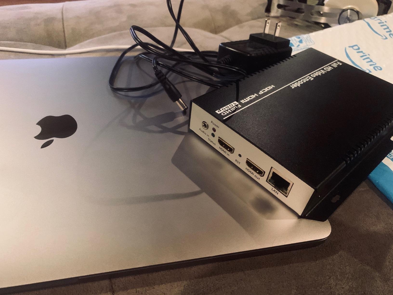 HD HEVC H.265 MPEG4 H.264 4K HDMI to Video Streaming IPTV Encoder for HDMI to RTSP RTMP HTTP UDP HLS SRT Facebook YouTube Live Streaming Server customer photo 2