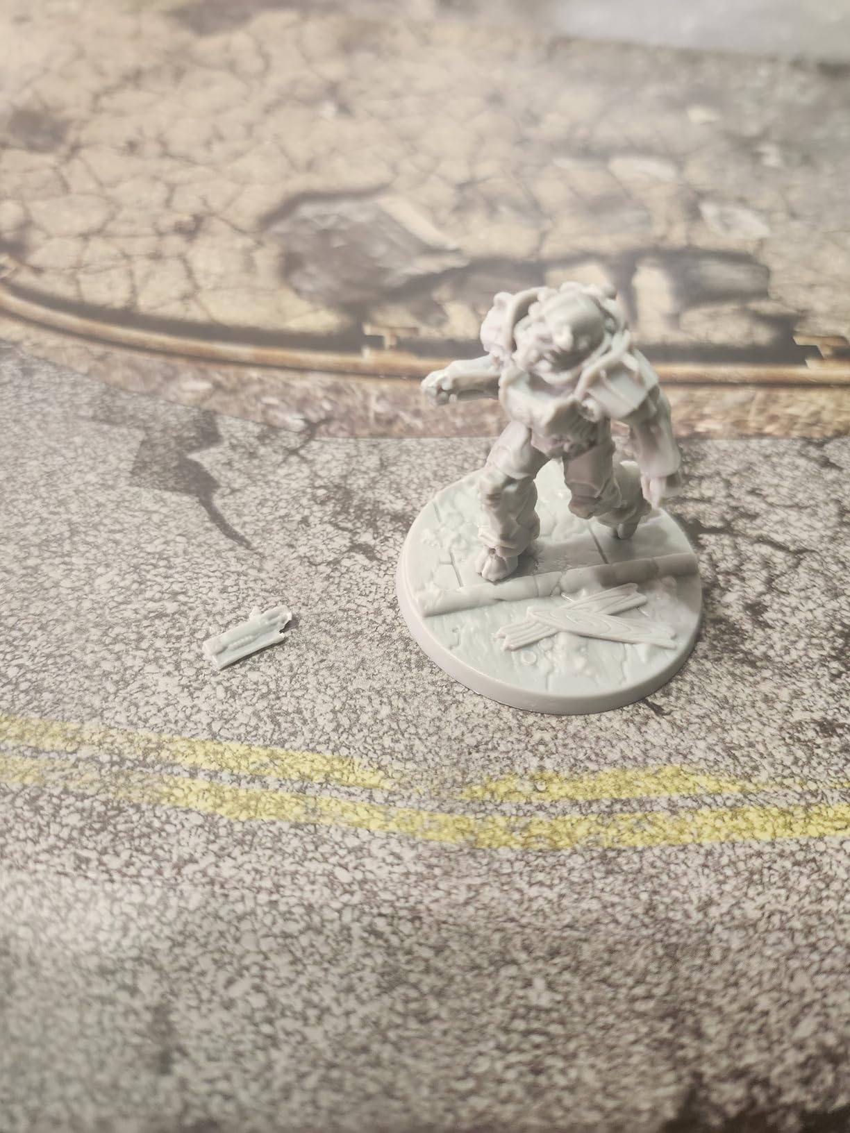 Modiphius Fallout: Wasteland Warfare - 2 Player Starter Strategy Board Game | Miniatures Combat Set with 32mm Resin Figures, Solo AI Deck and Post-Apocalyptic Skirmish Scenery for Ages 14+ customer photo 1