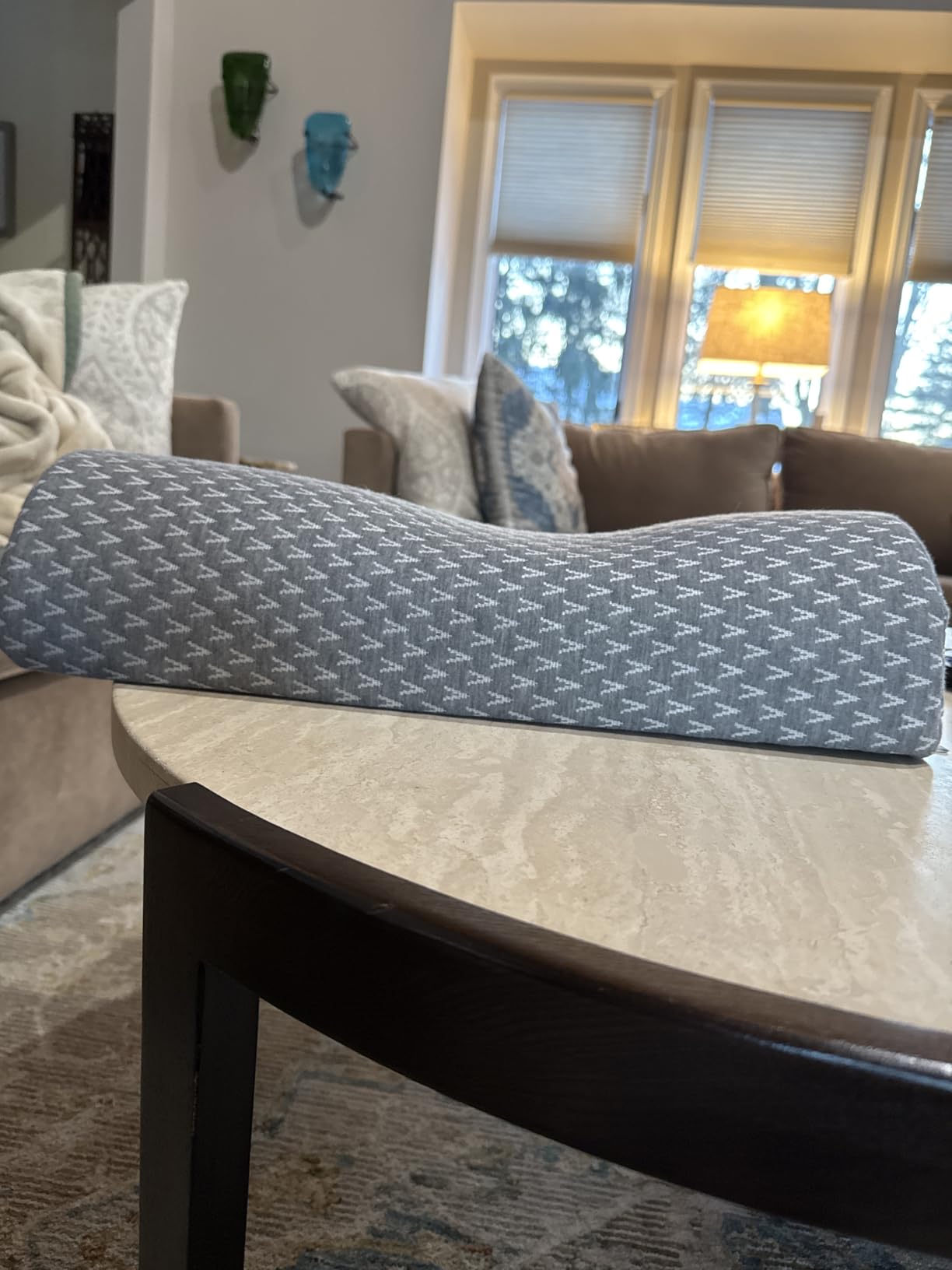 5 STARS UNITED Knee Pillow for Back Sleeping - Half Moon Bolster Pillow for Legs, Under Knee Pillow for Sleeping on Back, Memory Foam Leg Pillow for Back Pain, White customer photo 2