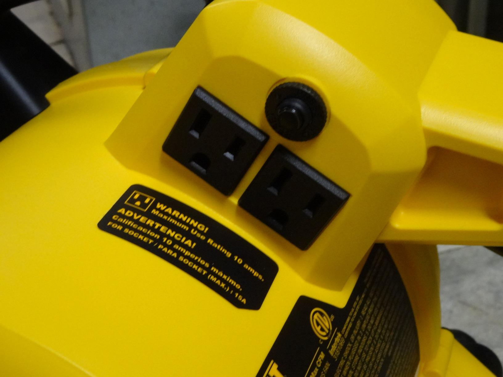 DEWALT Portable Air Mover, 276W 3 Speed Floor Fan, Utility Blower Fan, 1/5 HP 600 CFM Floor Dryer, Carpet Dryer, Floor Fan, Blower, for Janitorial, Home, Commercial Use, DXAM-2260 customer photo 2