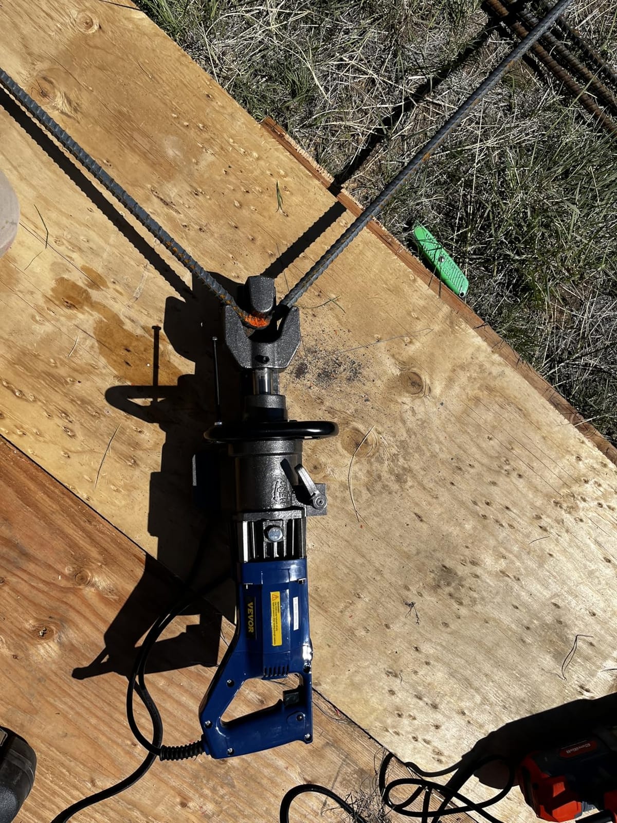 Happybuy Electric Hydraulic Rebar Bender 900W Portable, Bending up to 5/8 Inch #5 customer photo 2