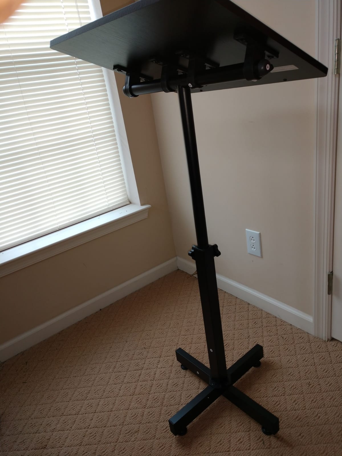 Bonnlo Classic Lectern Podium Stand, Height Adjustable Mobile Podium, Multi-Purpose Tabletop for Speech, Lecture, Church, Reading or Laptop Desk with Edge Stopper, Black customer photo 2
