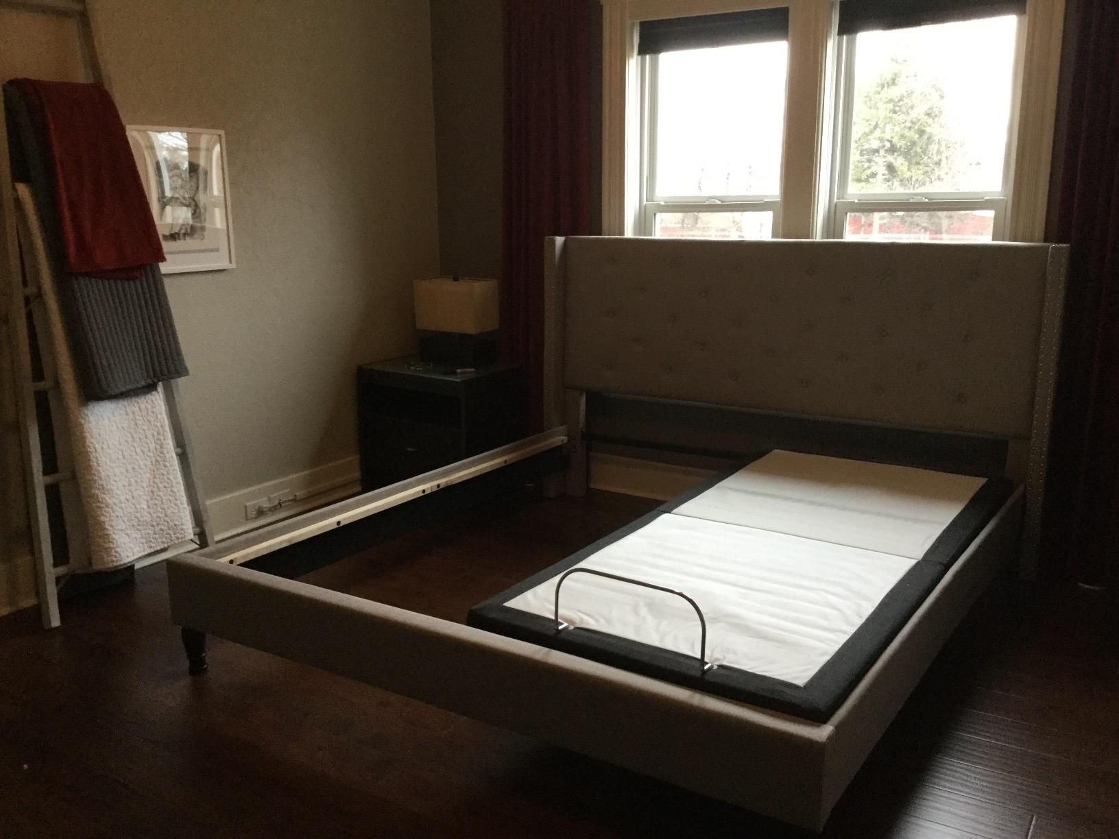 Blissful Nights e4 Full Size Adjustable Bed Base Frame with Massage, Anti-Snore, Zero Gravity, Dual USB Charging Station, Under Bed Nightlight, Wireless Remote customer photo 2