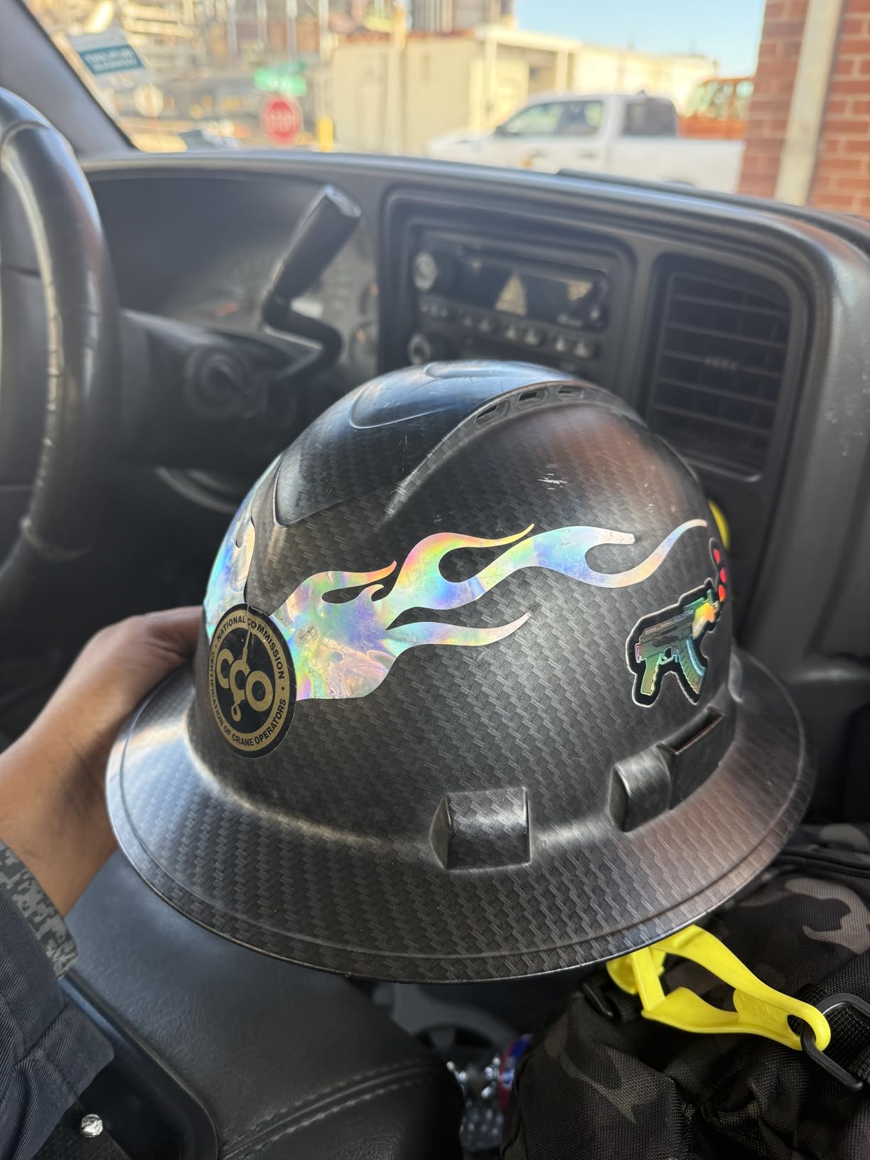 Pyramex Ridgeline Full Brim Hard Hat 4 Point Ratchet Vented customer photo 2