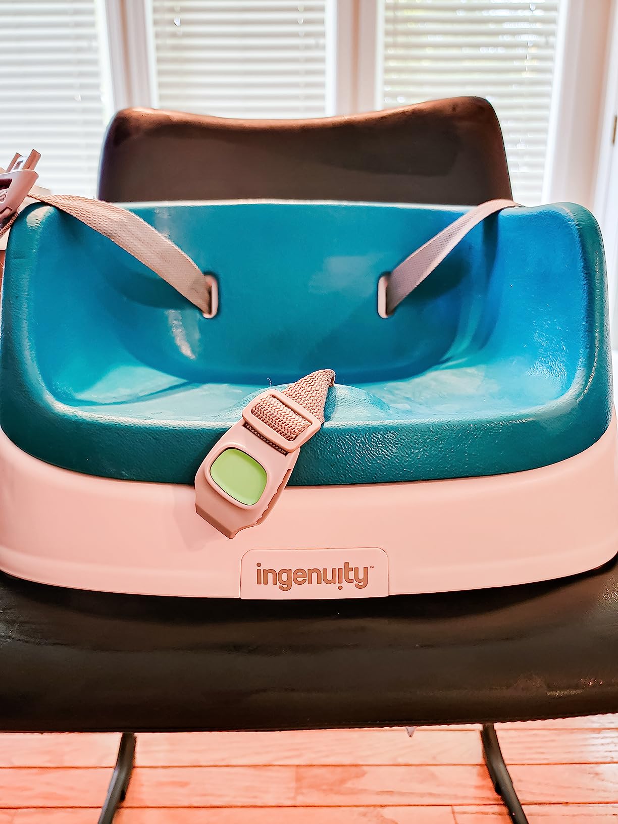 Ingenuity SmartClean Toddler Booster Seat for Kitchen Chair - Lightweight for on-the-go, Easy-Clean, 3-Point Harness Strap - Booster Seat for Dining Table, Slate customer photo 1