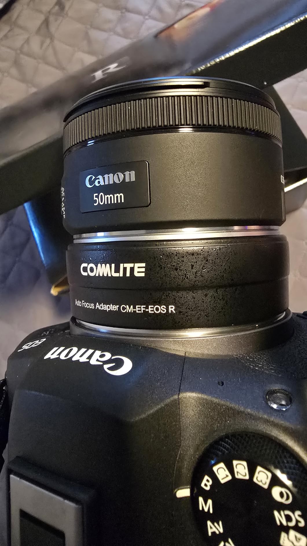 Commlite CM-EF-EOS R Lens Adapter, Electronic Auto-Focus EF to R Mount Adapter for Canon EF/EF-S Lens to EOS R, EOS RP, EOS R6, EOS R5 Series Mirrorless Cameras customer photo 2