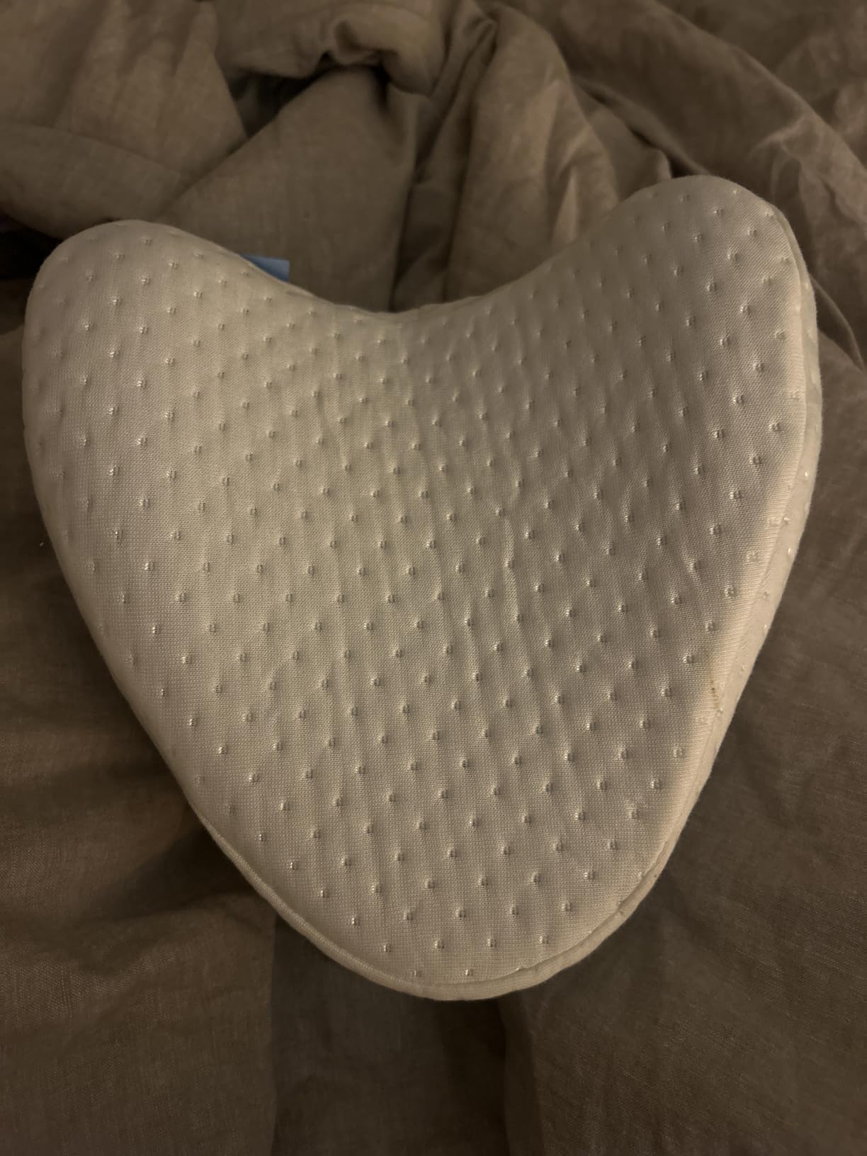 Contour Legacy Leg & Knee Foam Support Pillow for Side Sleepers Soothing Relief for Back, Hips, Knees, Joints, Nerves & Muscles customer photo 2