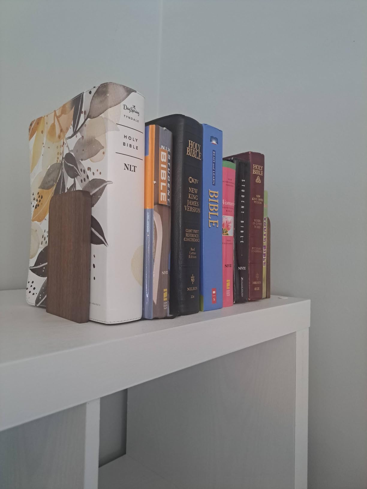 muso wood Walnut Book Ends for Shelves, 1 Pair | Non-Slip Bookends, Heavy Duty Wooden Bookend, Suitable for Books & Movies Storage customer photo 1