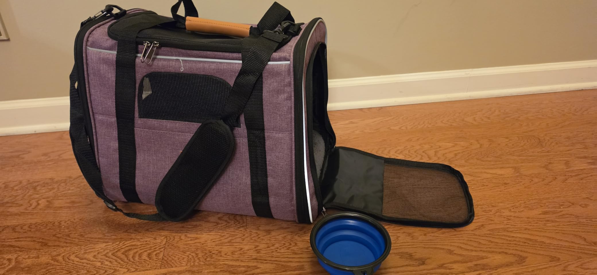 Morpilot Cat Carrier Soft for Large Medium Cats and Puppy up to 20lbs | with Dual-Sided Cushion, Secure Buckle and Foldable Bowl, Dog Carriers for Small Dogs - Pet Carrier (Dark Gray) customer photo 1