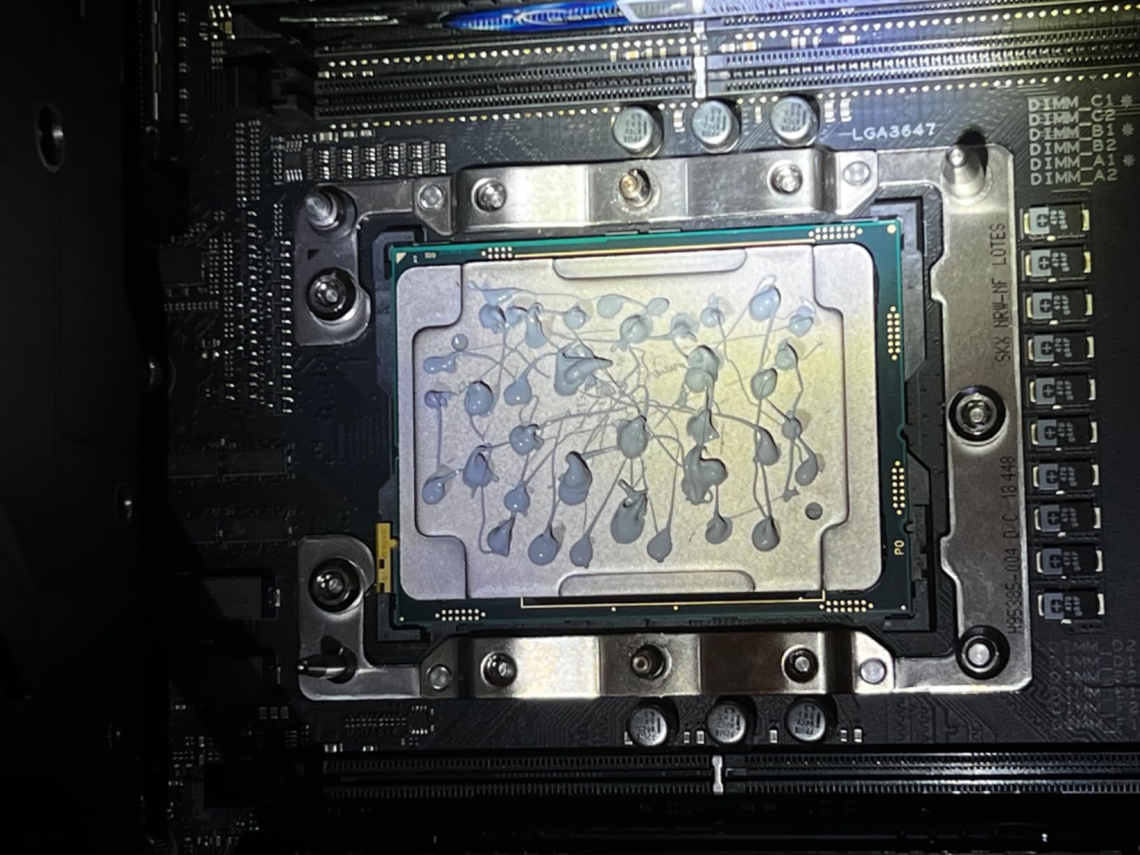 Noctua NT-H2 3.5g, High-Performance Thermal Paste and 3 Cleaning Wipes | Top-Tier Performance, Easy to Apply and Clean, Excellent Long-Term Stability, 3-20 Applications customer photo 1