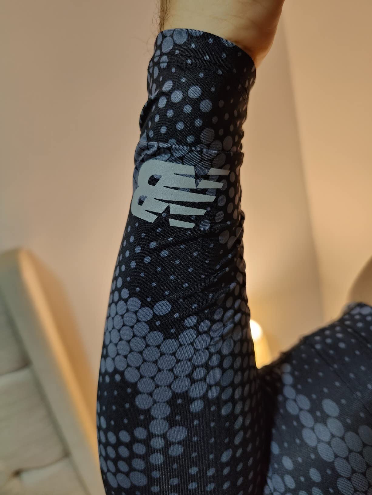 New Balance Unisex Outdoor Sports Compression Arm Sleeves, Arm Warmer, 1 Pair customer photo 1