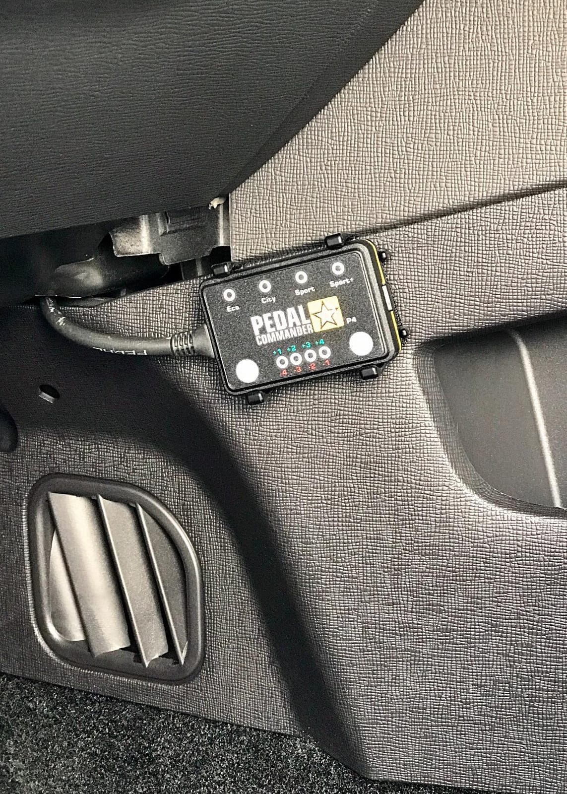 PEDAL COMMANDER Throttle Response Controller Compatible with Ford F350 Super Duty Trucks 2011-2026 - Anti-Theft, 4 Driving Modes & App Control, Throttle Controller Performance, F-350 Truck Accessories customer photo 1