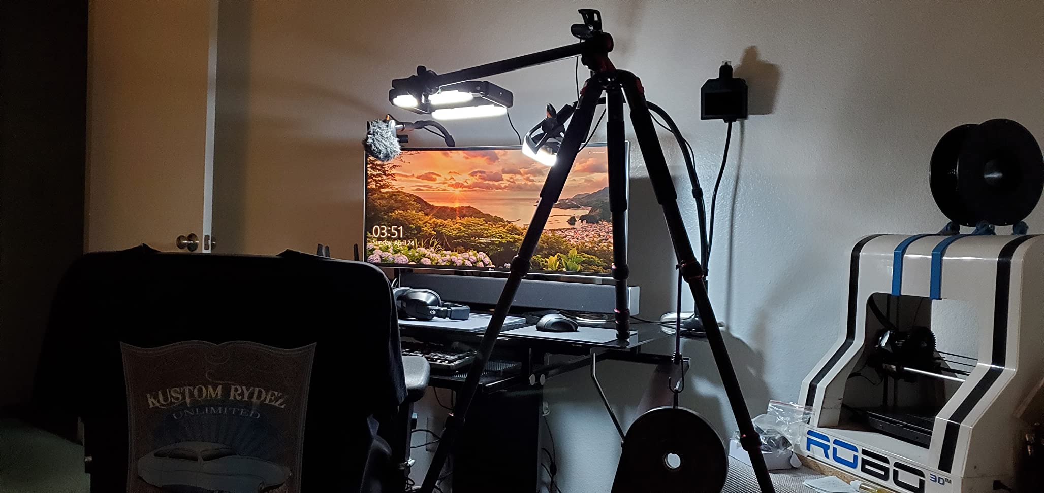 NEEWER 72 inch Camera Tripod Monopod with Center Column and Ball Head Aluminum, Arca Type QR Plate, Bag, Horizontal Tripod Overhead Camera Mount for DSLR Camera, Video Camcorder, Max Load: 33lb customer photo 2