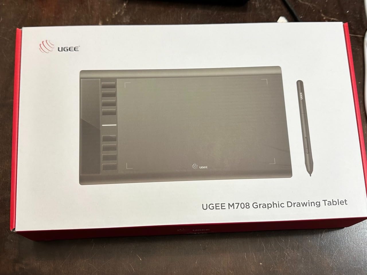 UGEE M708 Drawing Tablet, 10x6 inch Large Space for Digital Drawing customer photo 1