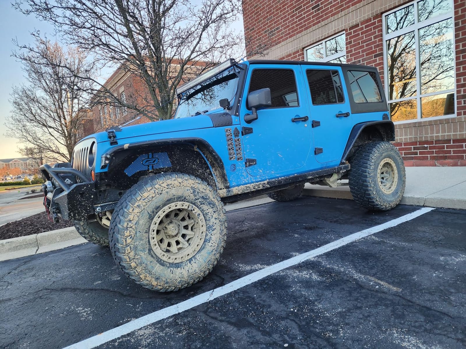 BFGoodrich Mud Terrain T/A KM3 Radial Car Tire for Light Trucks, SUVs, and Crossovers, LT265/70R17/E 121/118Q customer photo 2