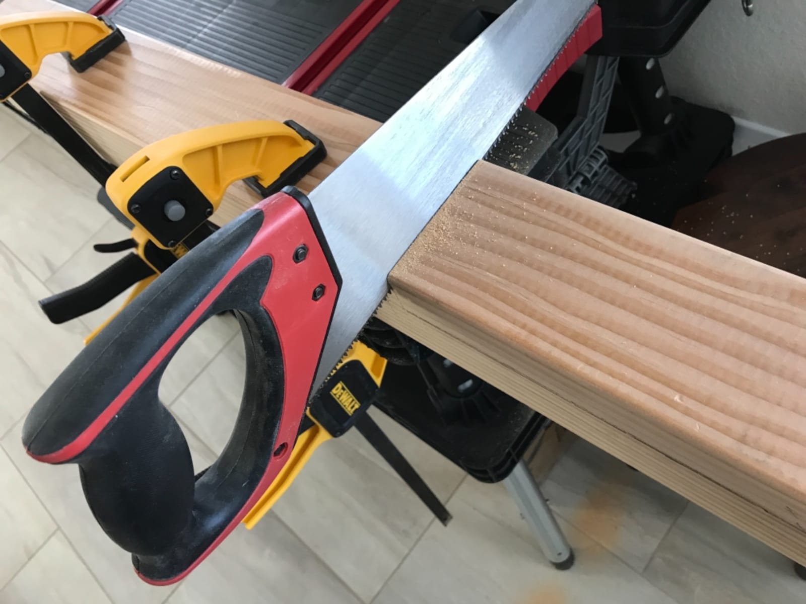 HAUTMEC 14 Inch Hand Saw for Wood Cutting, 11 TPI Small Crosscut Wood Saws with Triple-Ground Teeth, Fine Cut Handsaw for Woodworking, Garden, Trees, PVC Pipe customer photo 2