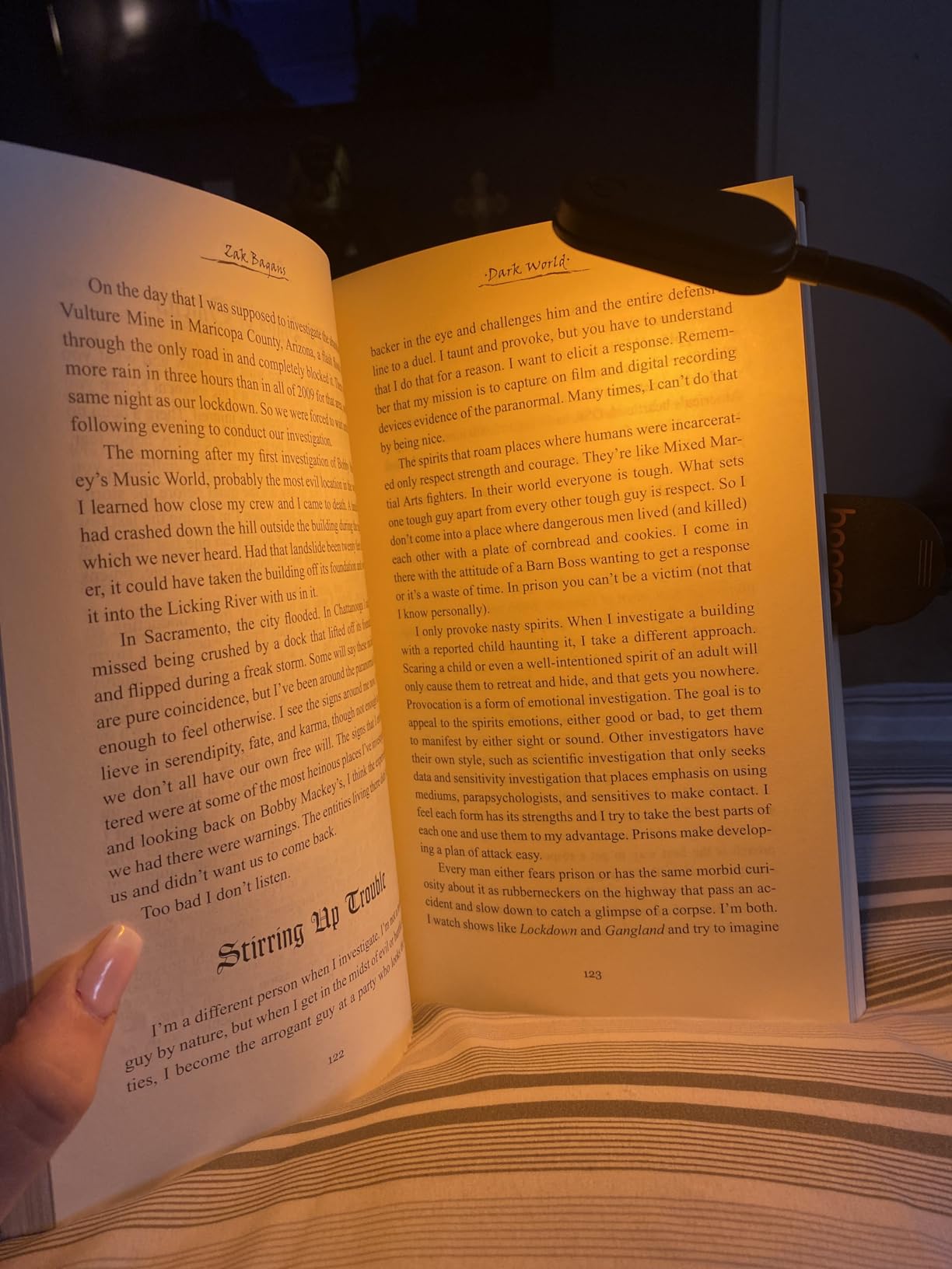 hooga Amber Book Light, Rechargeable Clip-On Blue Light Blocking LED Reading Light, 1600K Warm Eye Care for Bed, Students, Kids, Travel, Nursing, Studying customer photo 1