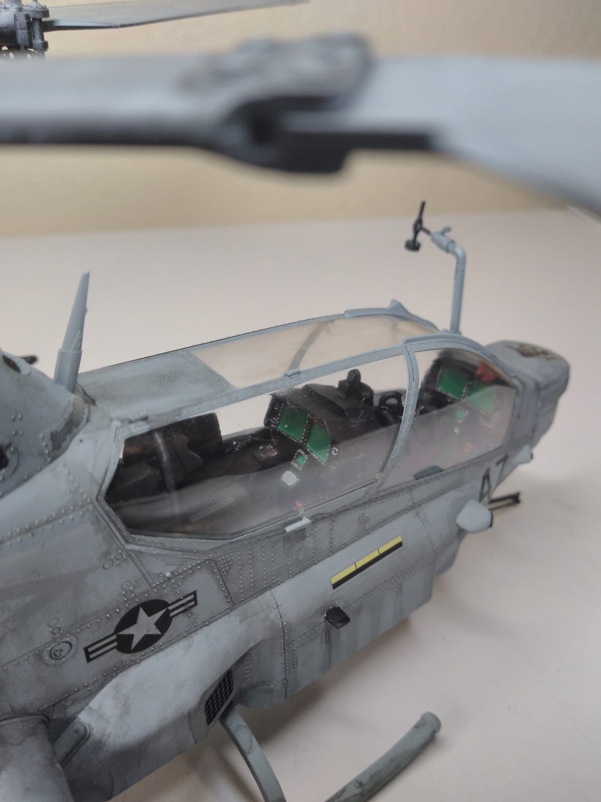 ACA12127 1:35 Academy USMC AH-1Z Cobra 'Shark Mouth' [Model Building KIT] customer photo 1