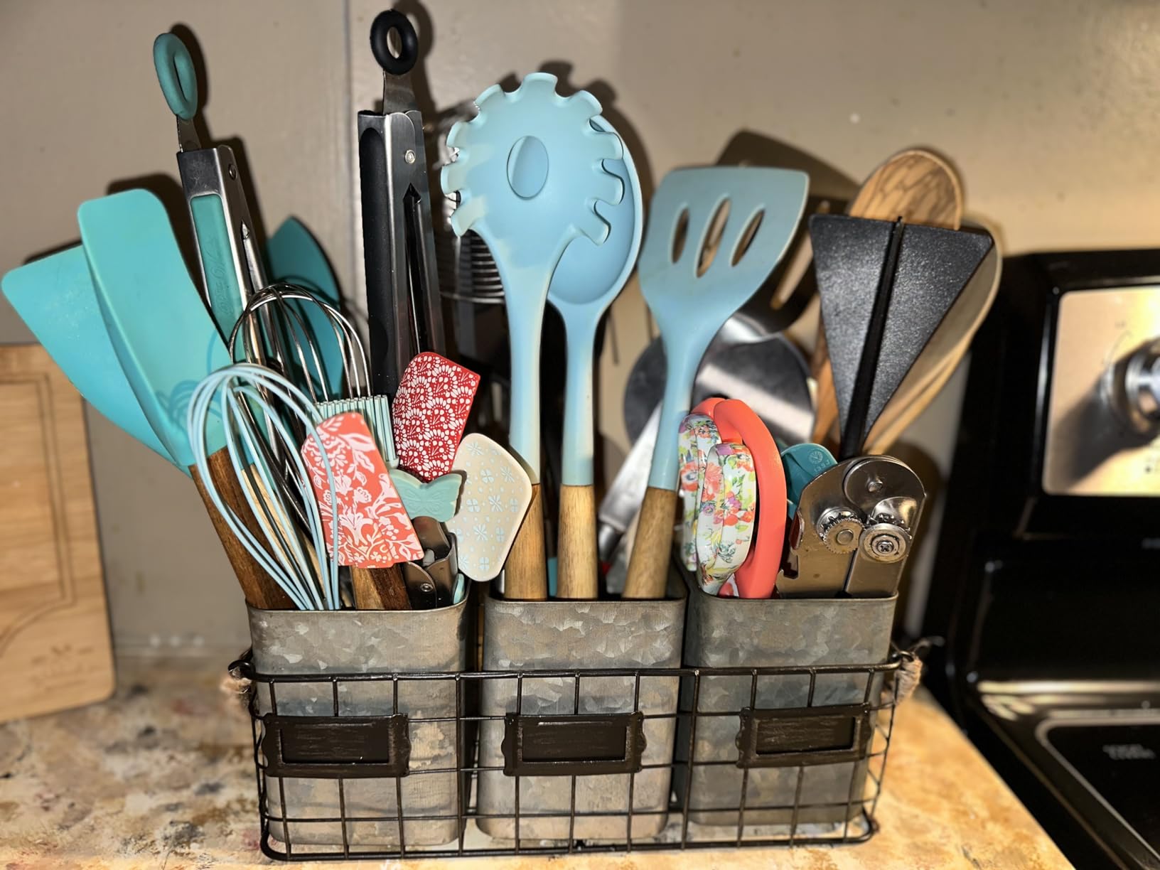 NIKKY HOME Farmhouse 3 Compartment Galvanized Flatware Cutlery Caddy Countertop Silverware Holder for Spoons, Knives, Forks - Silver customer photo 1