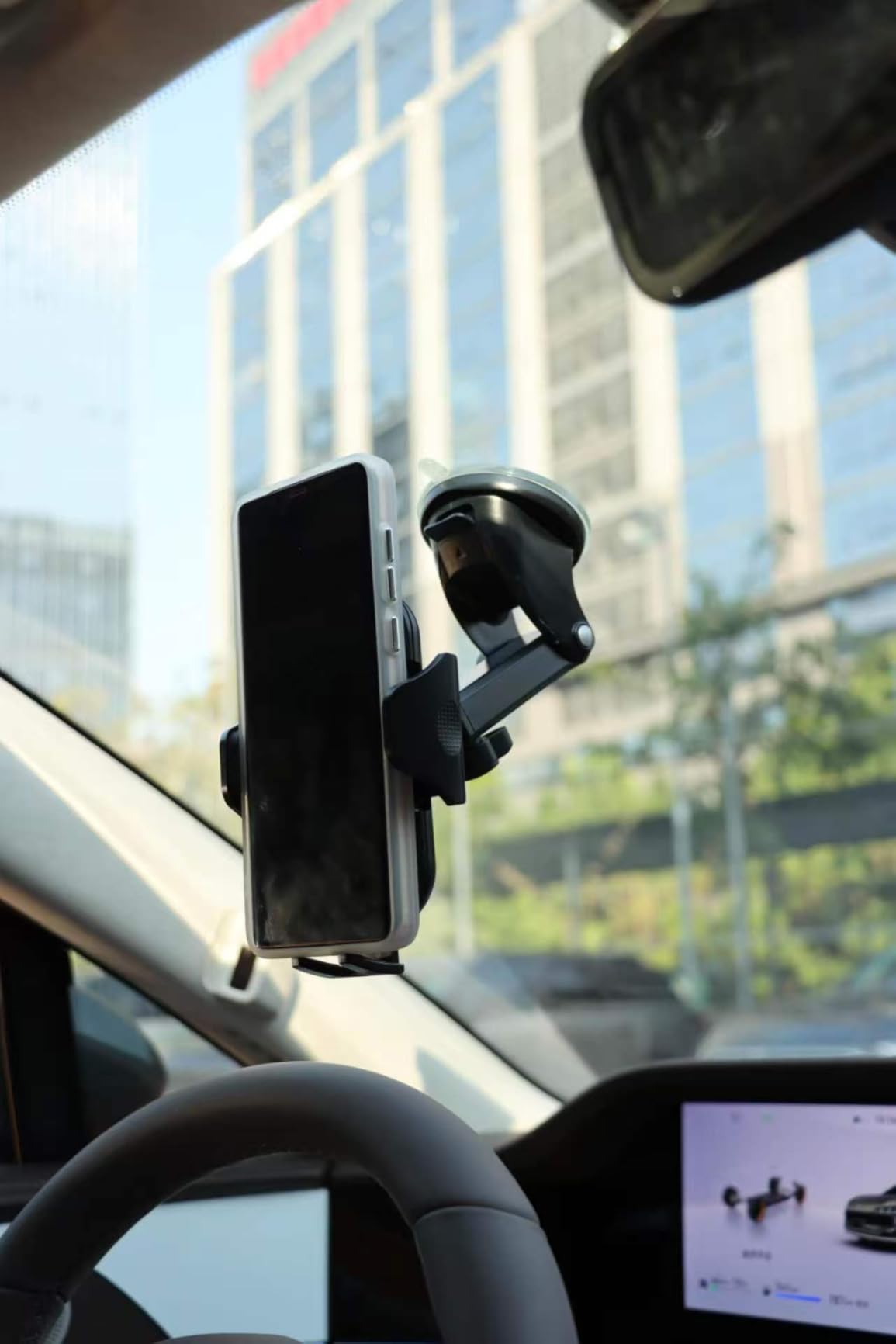 VICSEED 2026 Ultimate Sturdy Car Phone Holder [Upgraded 95+LBS Strongest Suction] Universal Long Arm Cellphone Mount for Car Dashboard Windshield Vent Truck Boat for iPhone 17 16 Pro Max & Android customer photo 2