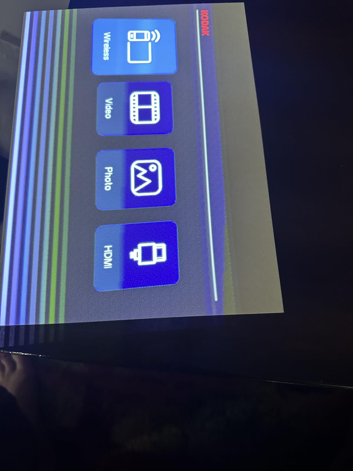 KODAK Luma 150 Mini Projector, 1080p Input, Battery customer photo 1