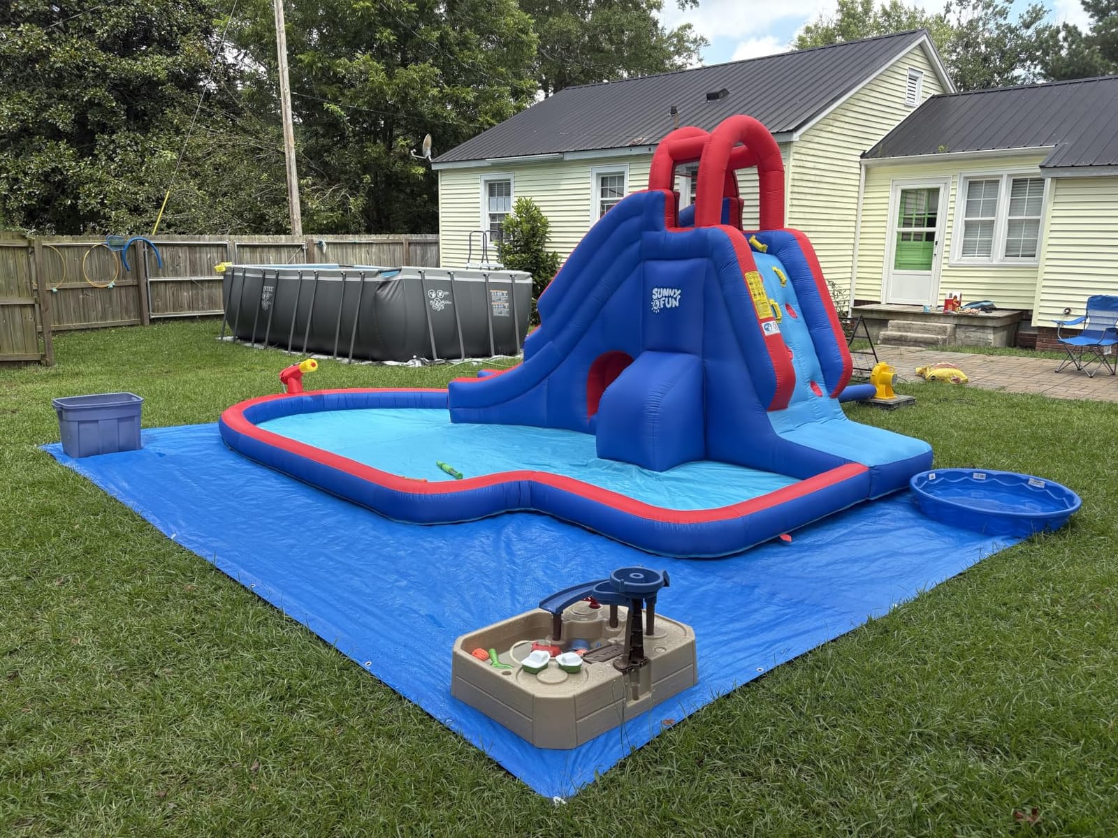 Sunny & Fun Deluxe Inflatable Water Slide Park & Splash Pool with Tunnel - Heavy-Duty for Outdoor Fun - Climbing Wall - Easy to Set Up & Inflate with Included Air Pump & Carrying Case customer photo 1