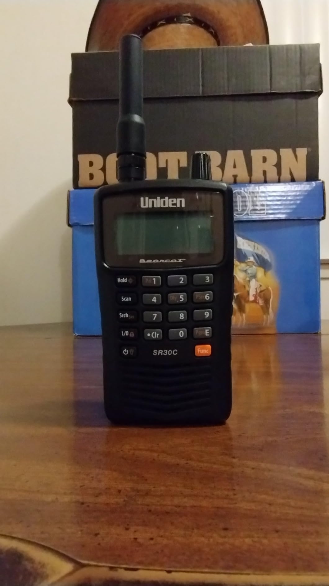 Uniden Bearcat SR30C, 500-Channel Compact Handheld Scanner, Close Call RF Capture customer photo 1