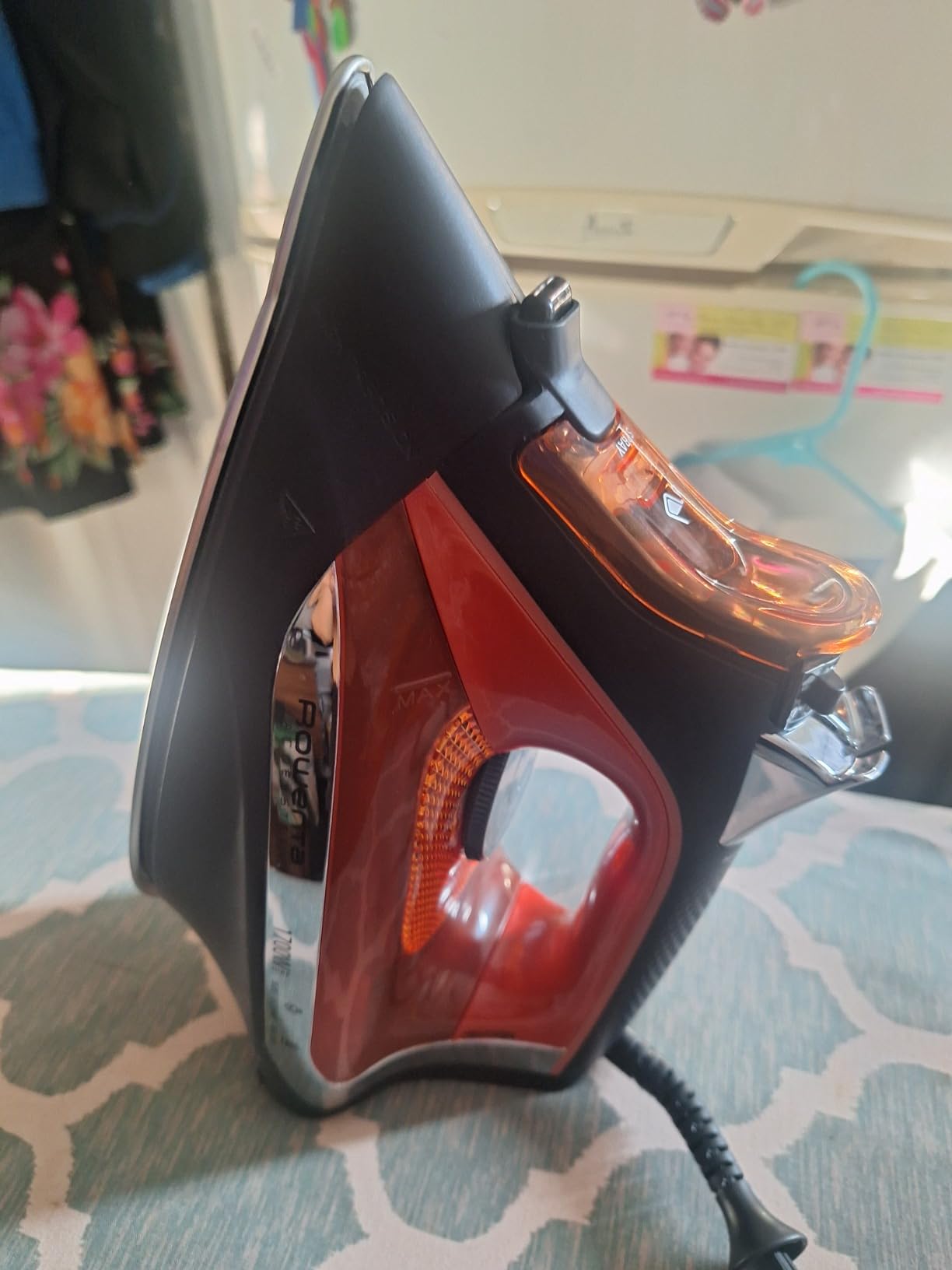 Rowenta Iron Steamer for Clothes, Stainless Steel Soleplate Steam Iron, Microsteam Holes, 1700 Watts, Lightweight, Auto-off, Black, DW2360 customer photo 1