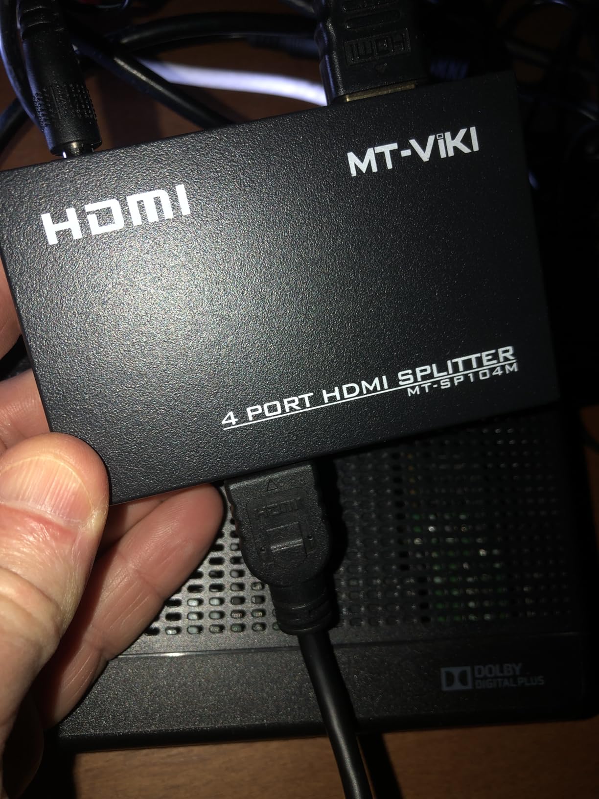 MT-ViKI HDMI Splitter 1 in 4 Out, 4K 30Hz Powered HDMI Distributor for 4 Monitors, Supports 3D & HDCP 1.4, Mirror Only, Compatible with Gaming Consoles with Power Adapter customer photo 2