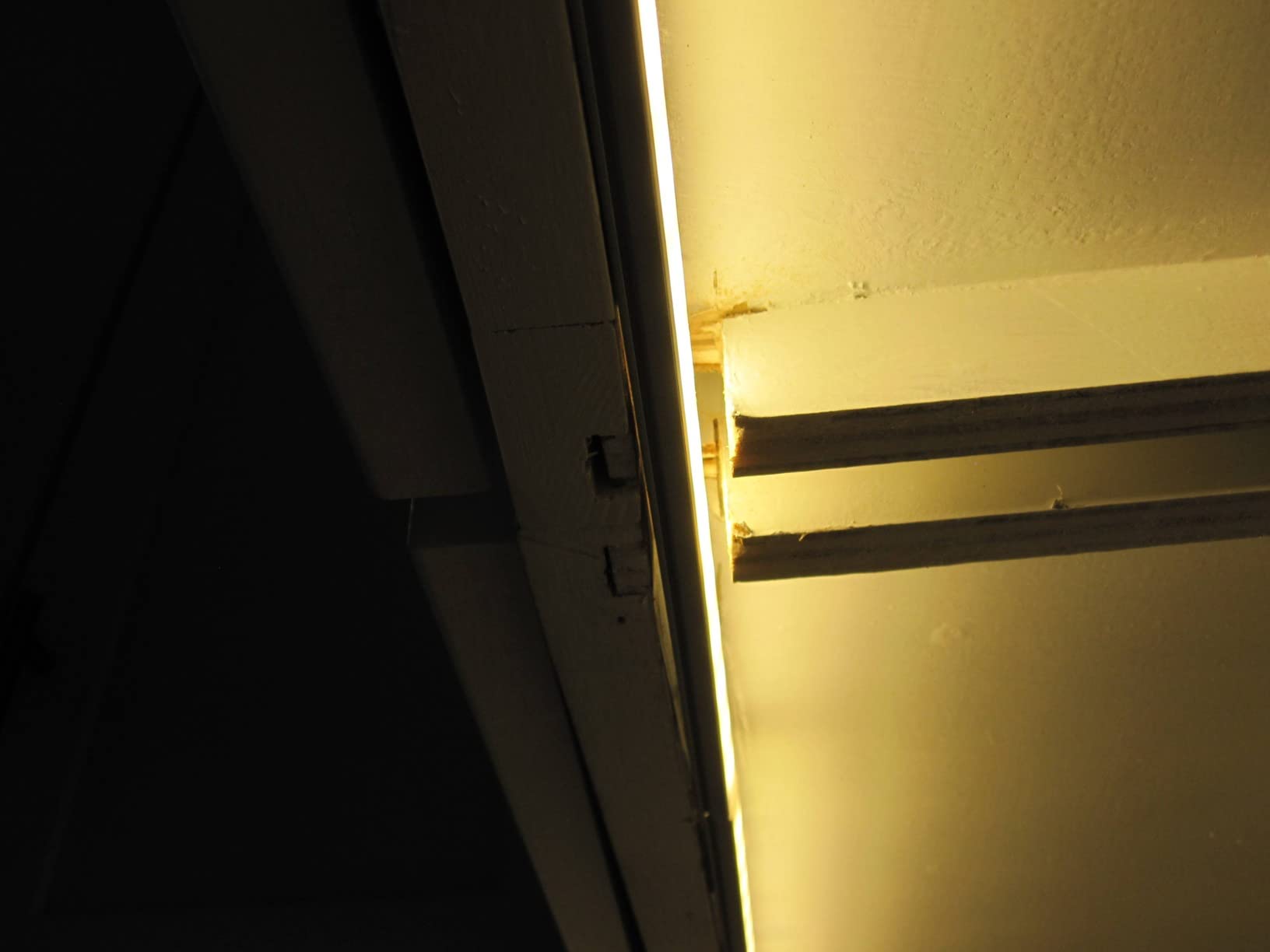 WOBANE Under Cabinet LED Lighting Kit,Dimmable Strip Lights with RF Remote customer photo 1