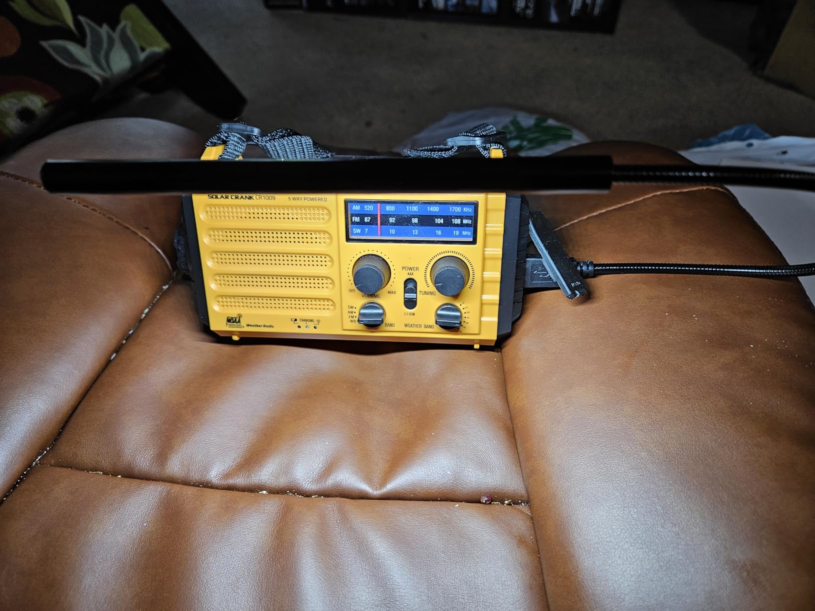 NOAA Weather Radio, Hand Crank Emergency Radio Solar Battery Operated AM FM | Portable Radio with AM/FM Shortwave, Flashlight, USB Charger, Headphone Jack, SOS Alert for Home Outdoor Survival Hurricane customer photo 2