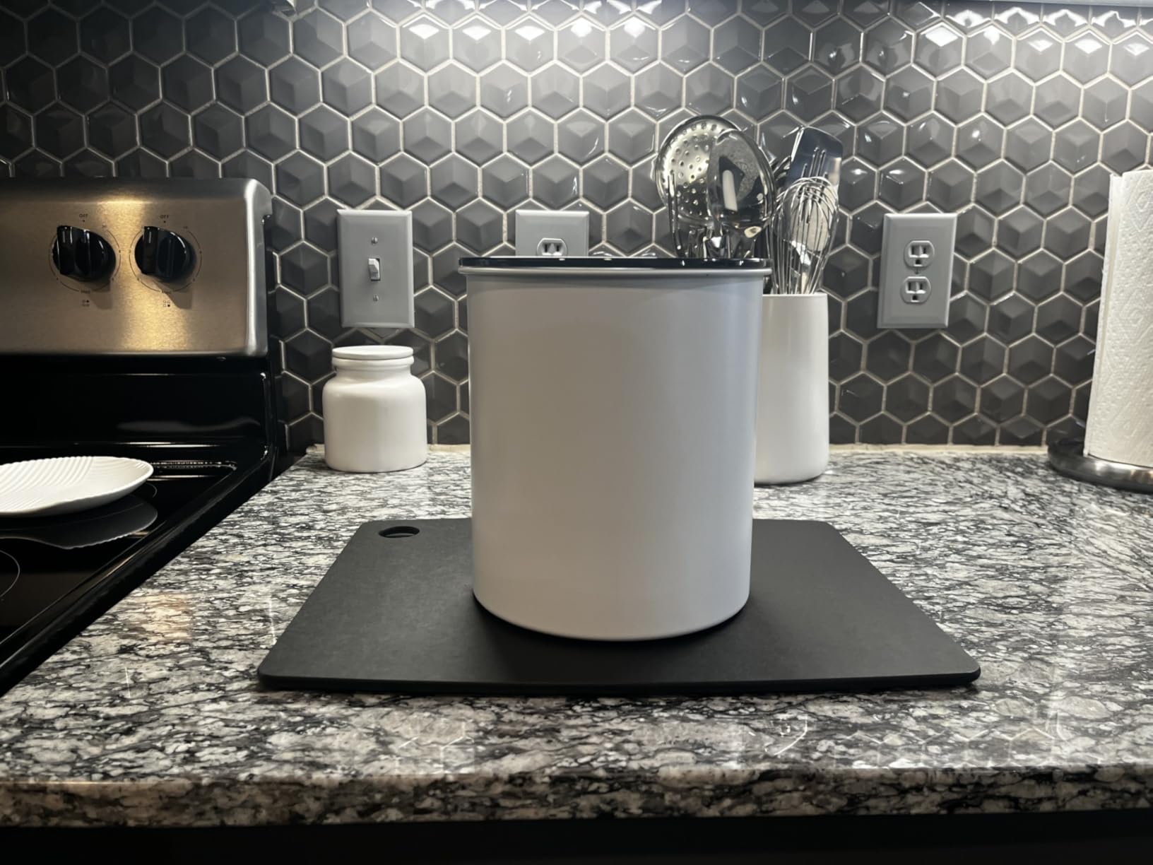 AirScape by Planetary Design 2.2 lbs Coffee Storage, Matte Black, Plunger Lid Removes Excess Oxygen customer photo 2