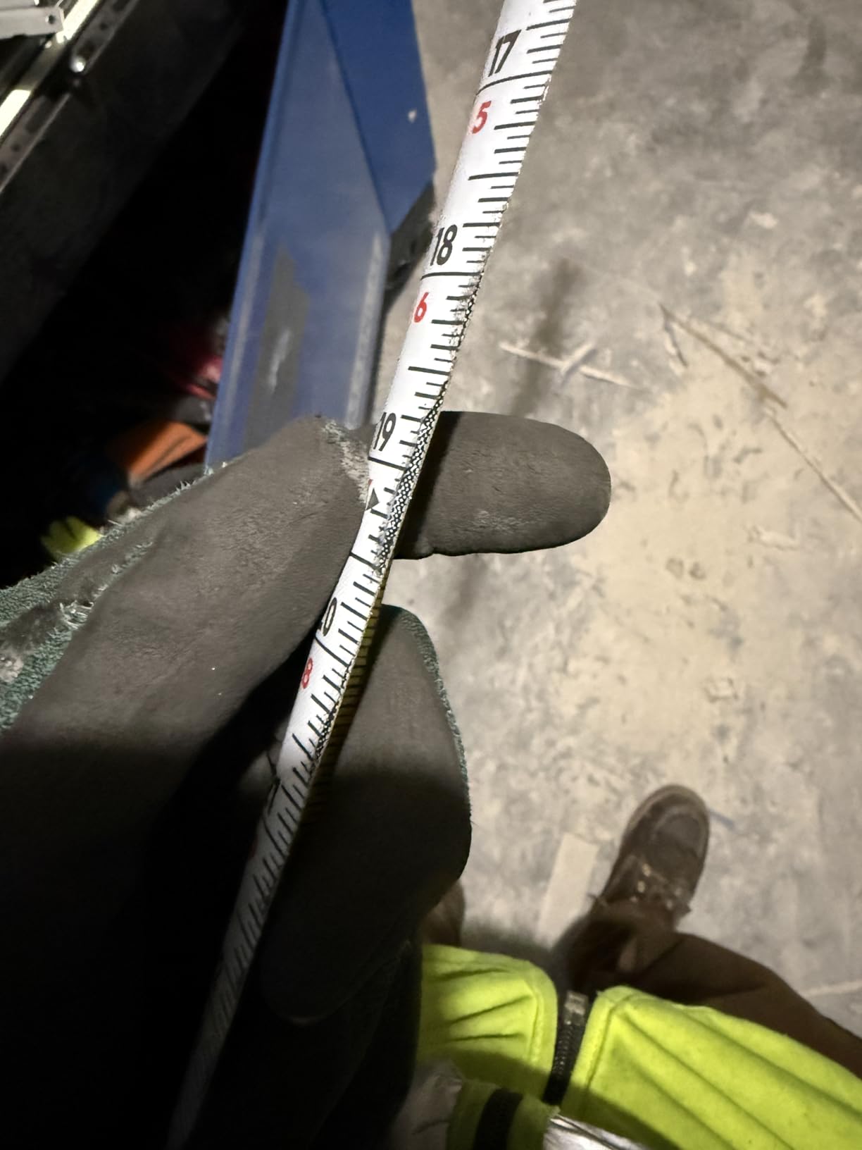 Klein Tools 9225 Tape Measure, Heavy-Duty Measuring Tape with 25-Foot Double-Hook Double-Sided Nylon Reinforced Blade, with Metal Belt Clip customer photo 2