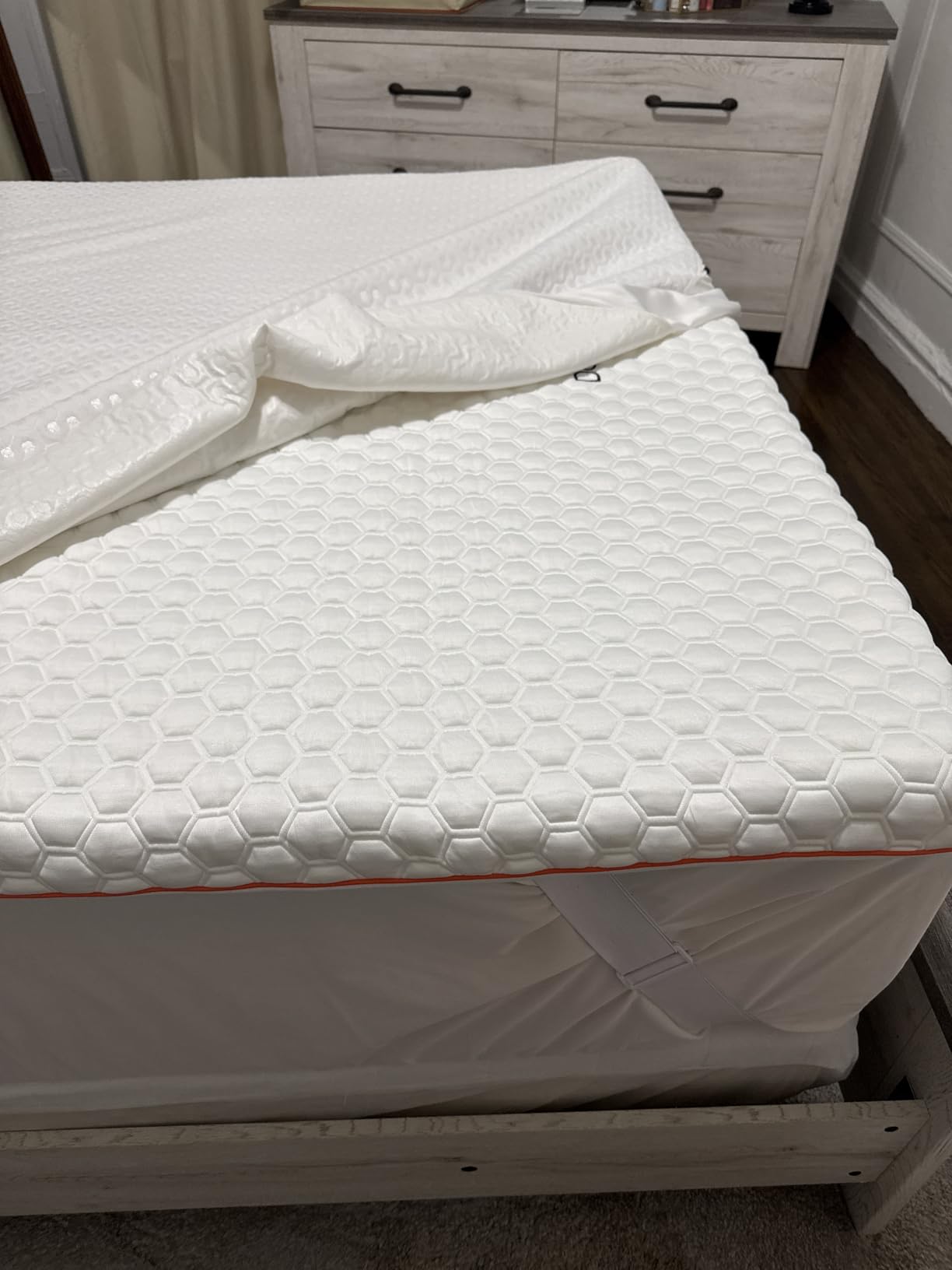 Dormeo Premium Queen Breathable Mattress Topper - Octaspring | 3-Zone Octaspring Springs, Relieves Pressure Points For Back Support, Anti-Slip Bottom, Topper Only, Mattress Not Included customer photo 2