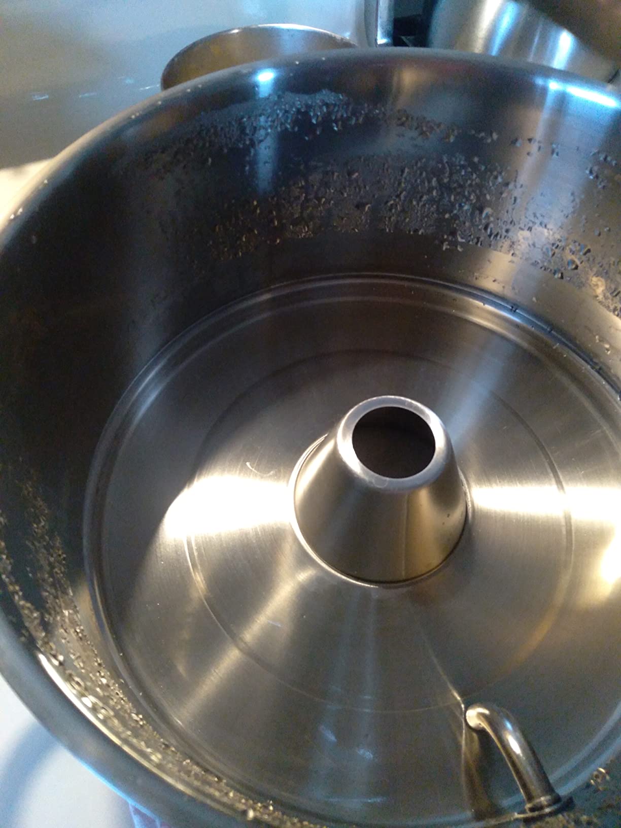 Kitchen Crop Little Creek Stainless Steel Water Distiller, 2 Gallon Capacity, Works on all Stovetops customer photo 1