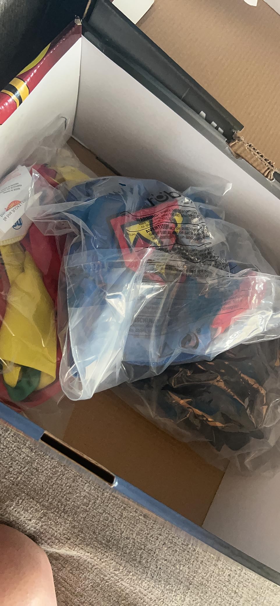 Rubies DC Comics Superheroes: Superman, The Flash, Batman & Robin Dress Up Trunk for Kids customer photo 1