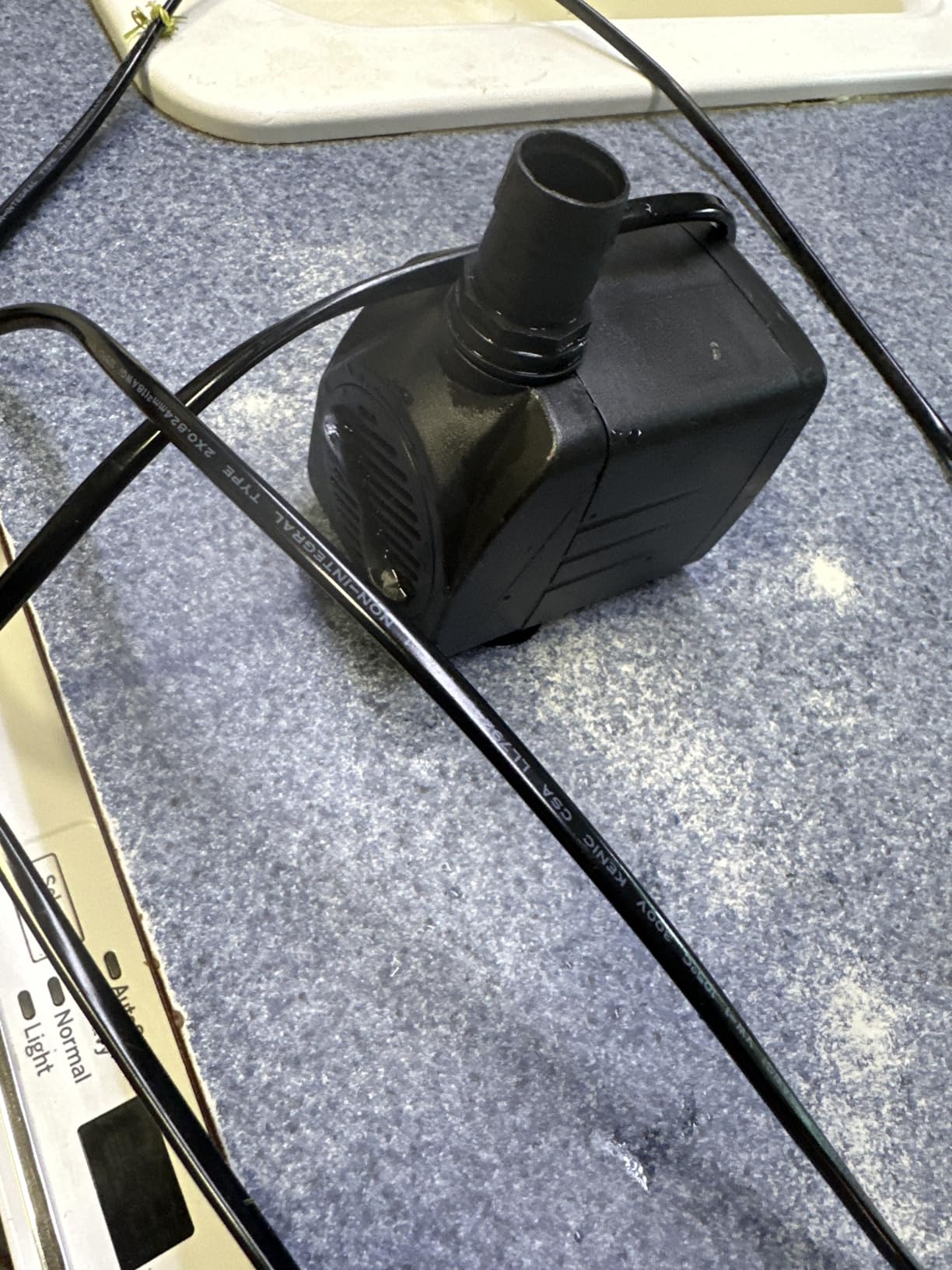 SongLong Submersible Pump 400GPH (1500L 25W) Ultra Quiet with Over Heating Protection 6.5ft High Lift for Fountains, Hydroponics, Ponds, Aquariums & More customer photo 1