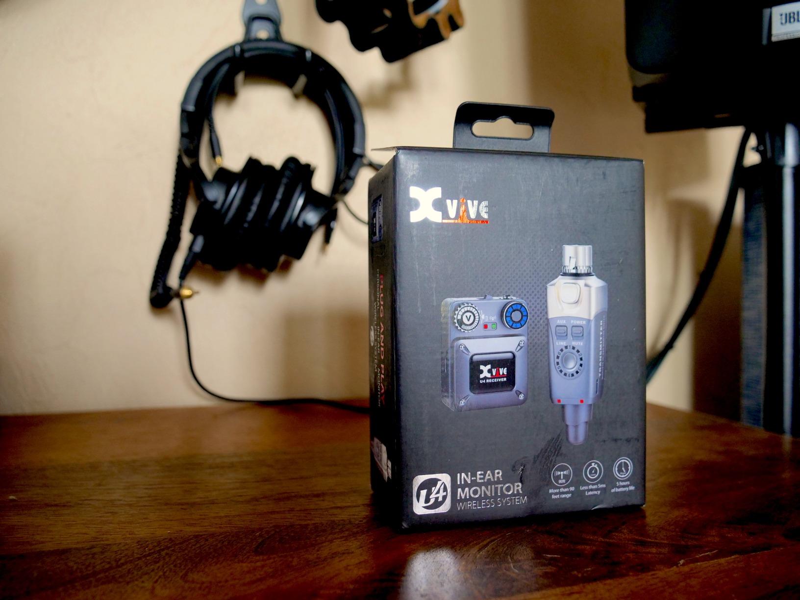 Xvive U4 Wireless in-Ear Monitor System Professional IEM System Transmitter and Beltpack Receiver for Studio, Band Rehearsal, Live Performance customer photo 1