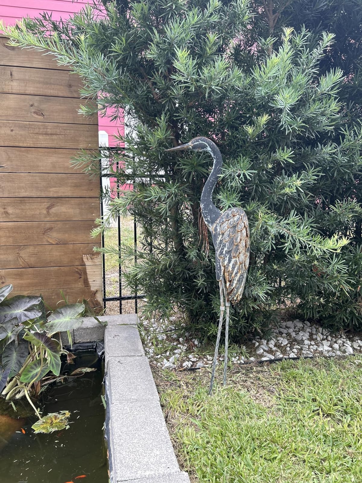 Kircust Garden Crane Statues Metal Heron Outdoor Statue 46 Inch | Standing Patina Decoy, Weather-Resistant and Rustless, Bird Yard Art for Patio Lawn Pond customer photo 2