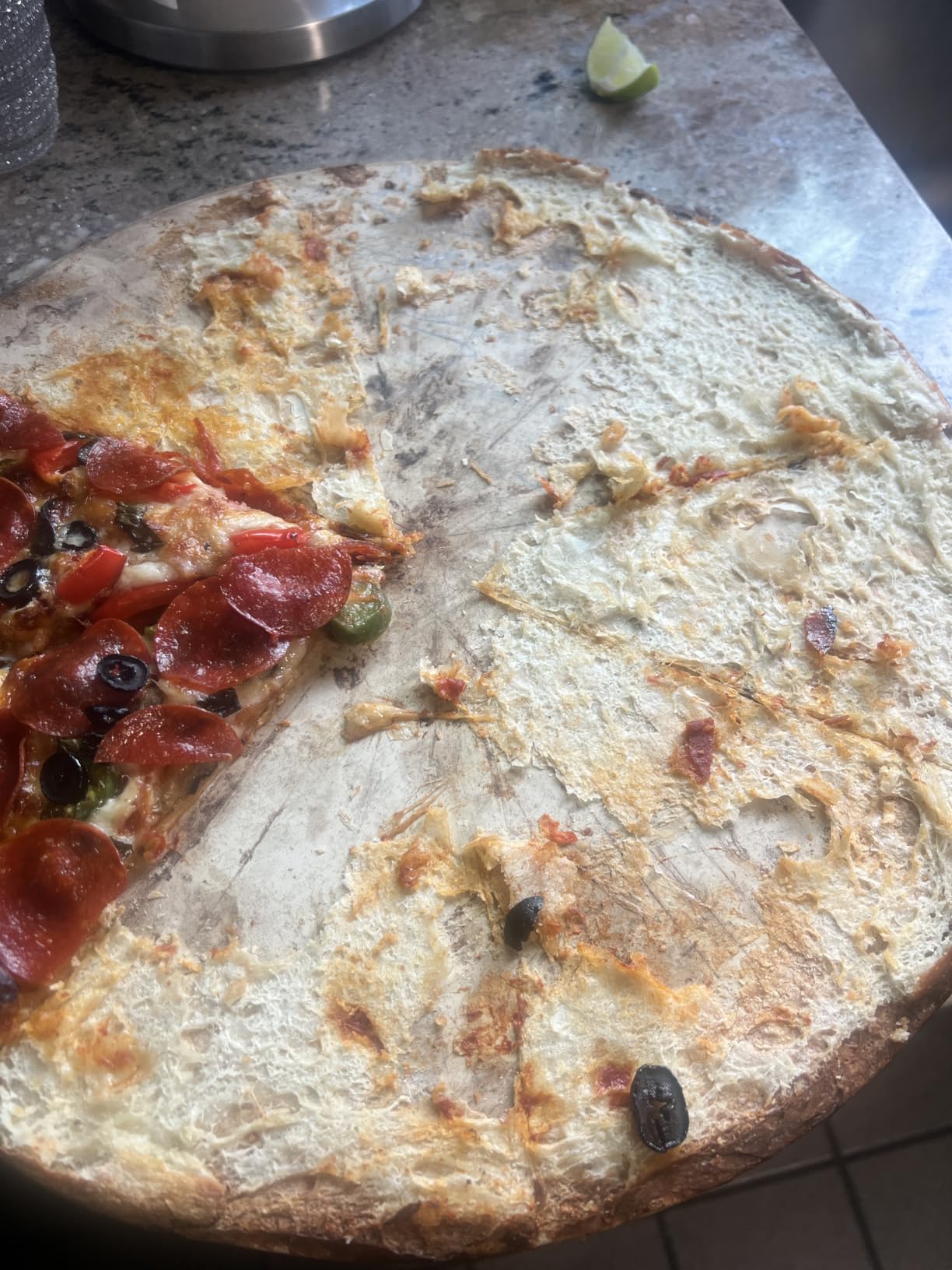 Old Stone Round Pizza Stone, 16-Inch customer photo 1