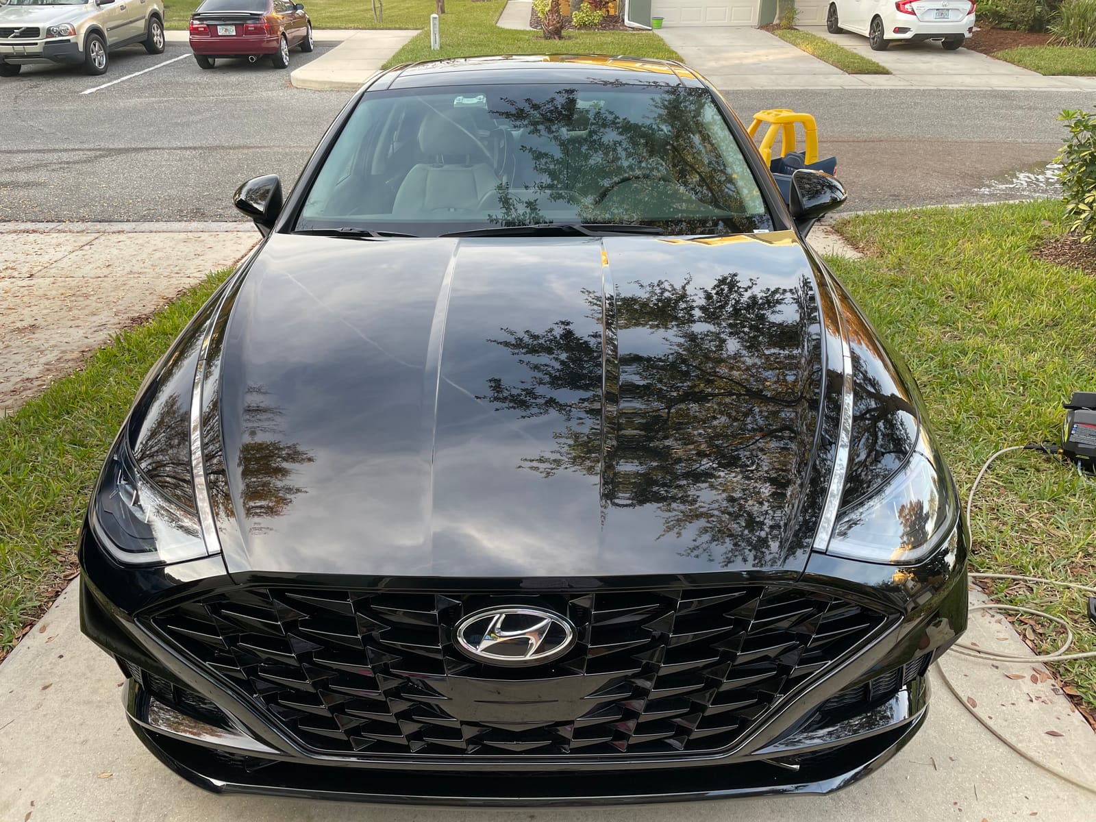 Meguiar's Hybrid Ceramic Liquid Wax, 16 Oz | Shield Paint with Residue-Free Liquid Car Wax, Advanced Hybrid Ceramic Technology & Long-Lasting Water-Beading Protection customer photo 1