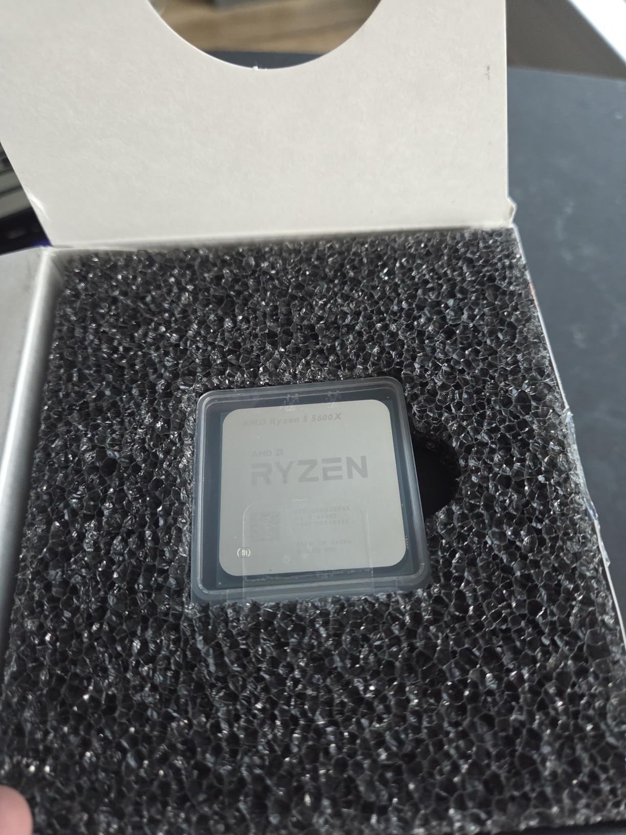 AMD Ryzen 5 5600X 6-core, 12-thread unlocked desktop processor with Wraith Stealth cooler customer photo 1