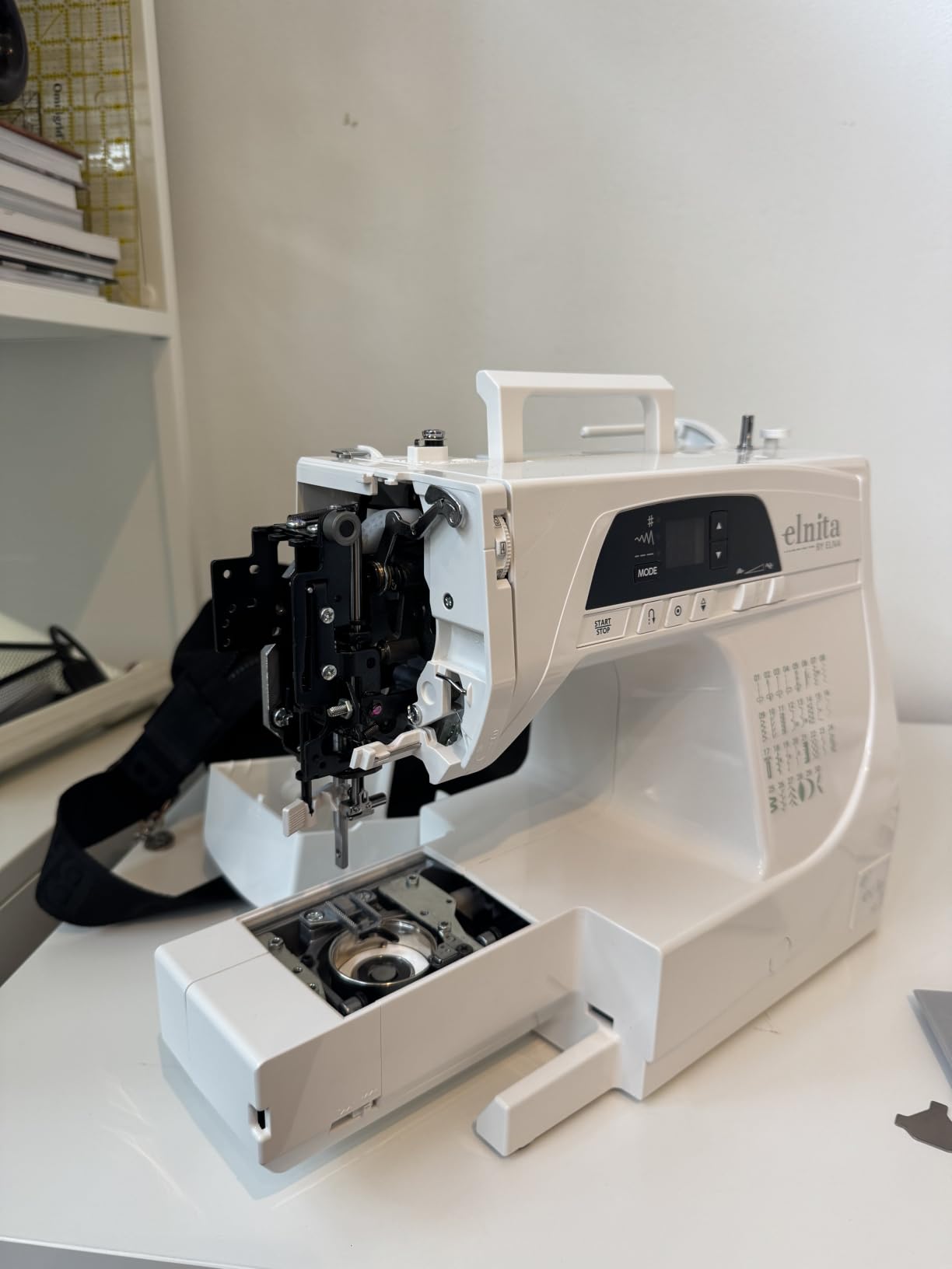 Elnita EC30 Computerized Sewing Machine with 30 Stitches, LED Display, Needle Threader, Locking Stitch, Start/Stop Button and Foot Control; Lightweight and portable for home customer photo 2