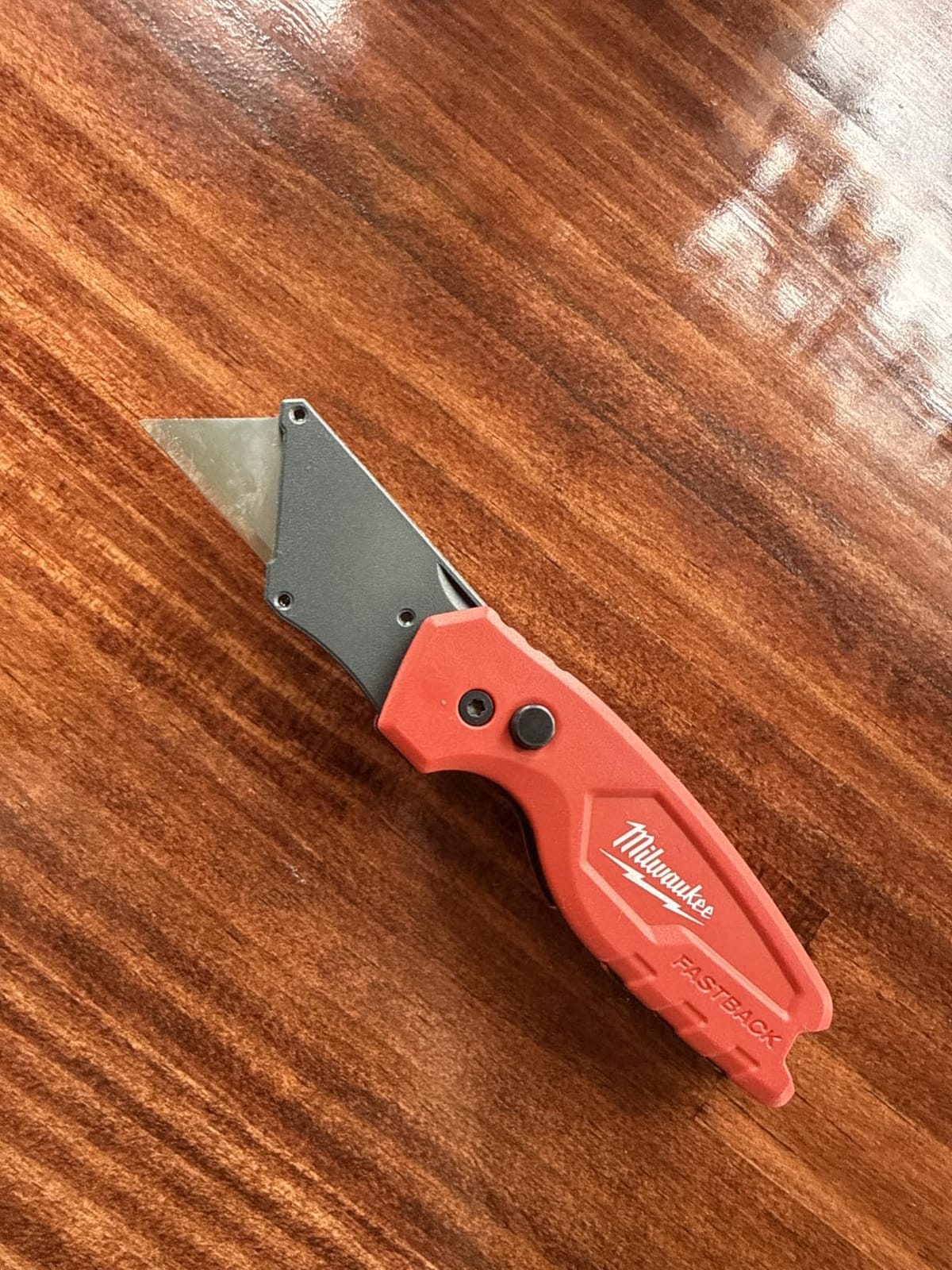 Milwaukee Hand Tools - FASTBACK Compact Flip Utility Knife customer photo 1