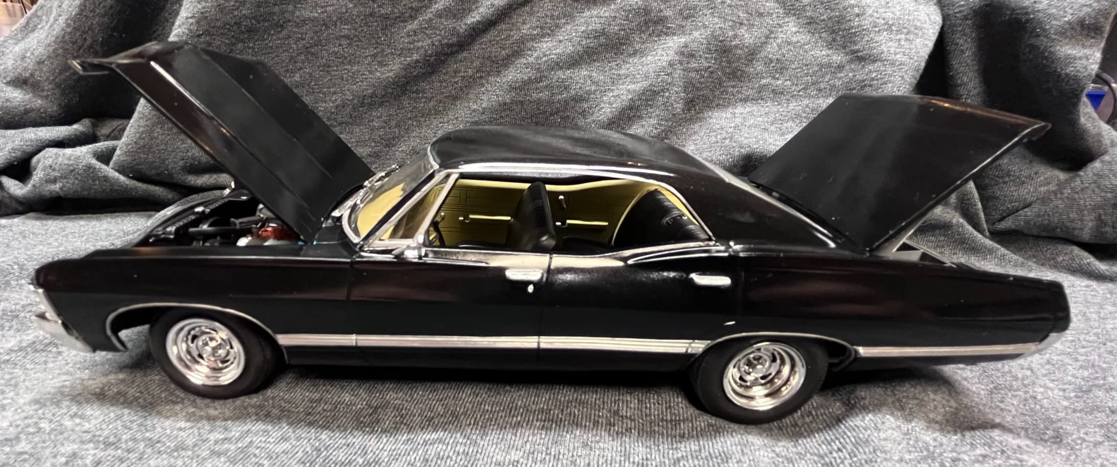AMT 1967 Chevy Impala 4-Door Supernatural 1:25 Scale Model Kit customer photo 2