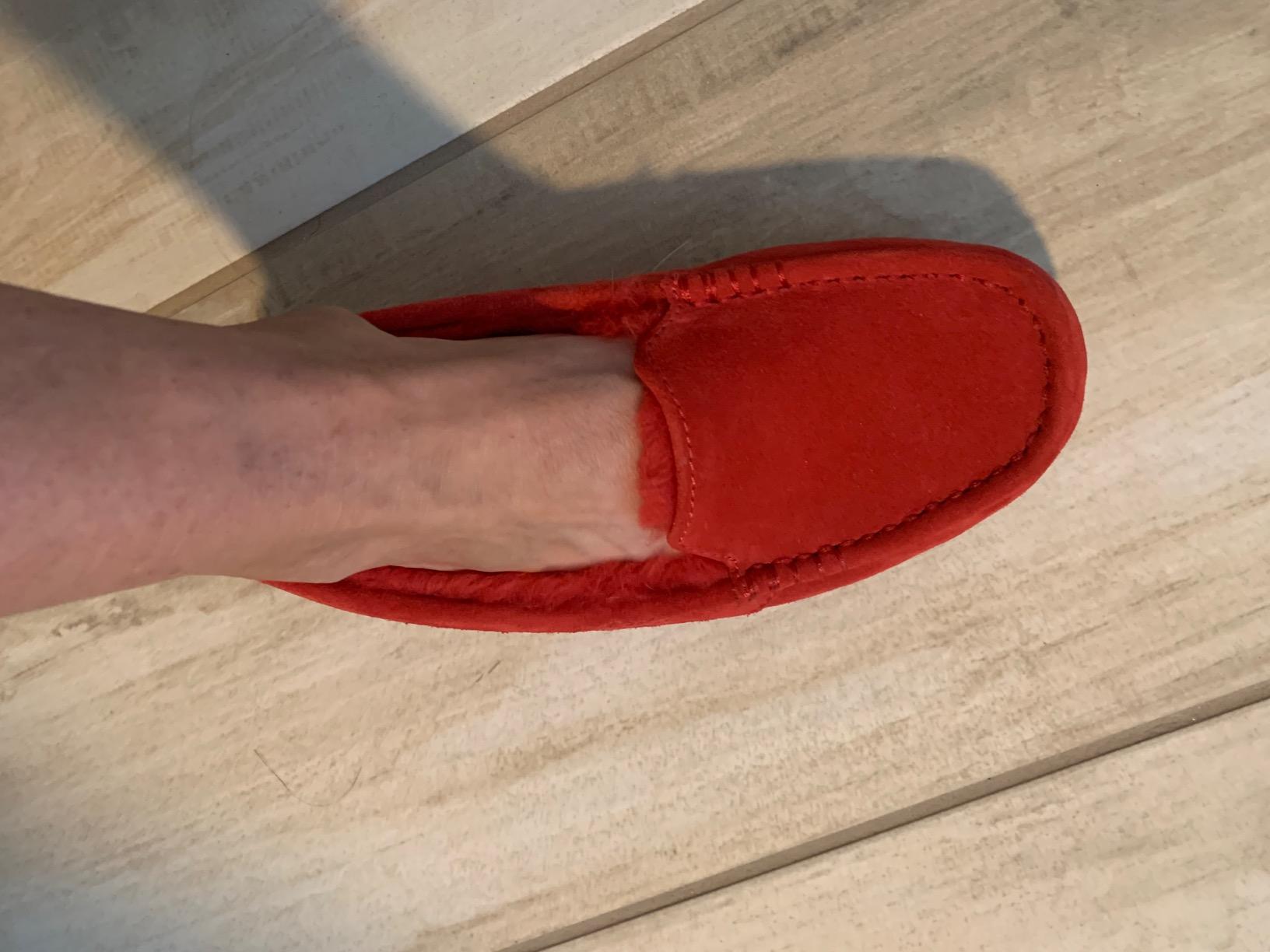 UGG Women's Ansley Slipper customer photo 2