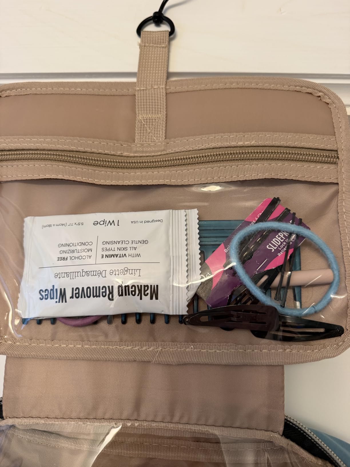 BAGSMART Large Toiletry Bag Travel Bag with Hanging Hook, Water-resistant Makeup Cosmetic Bag Travel Organizer for Accessories, Shampoo, Full Sized Container, Toiletries customer photo 1