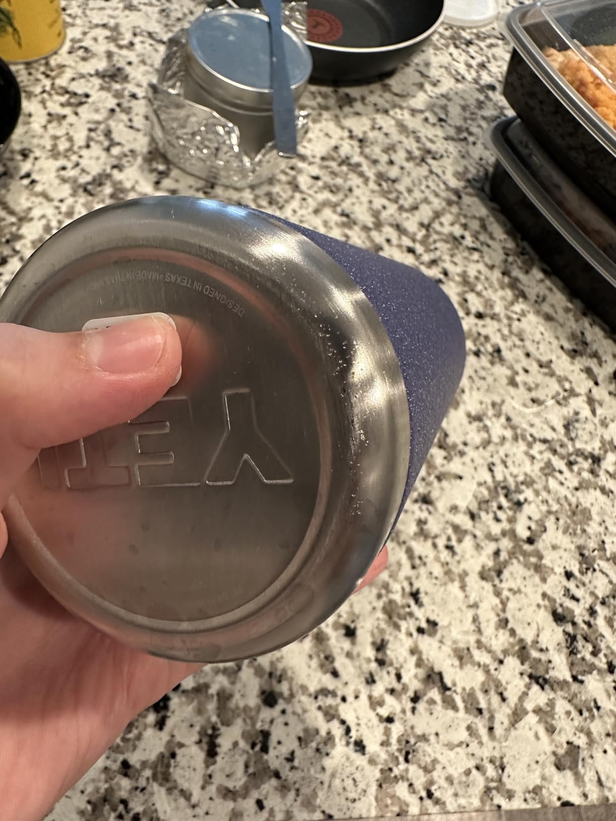 YETI Rambler 26 oz Bottle, Vacuum Insulated, Stainless Steel with Chug Cap, Black customer photo 1