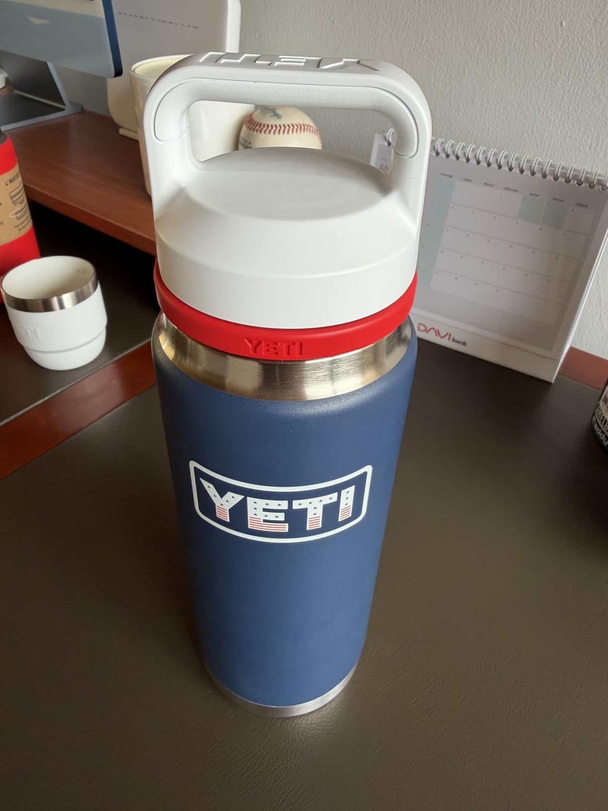 YETI Rambler 26 oz Bottle, Vacuum Insulated, Stainless Steel with Chug Cap, Black customer photo 2